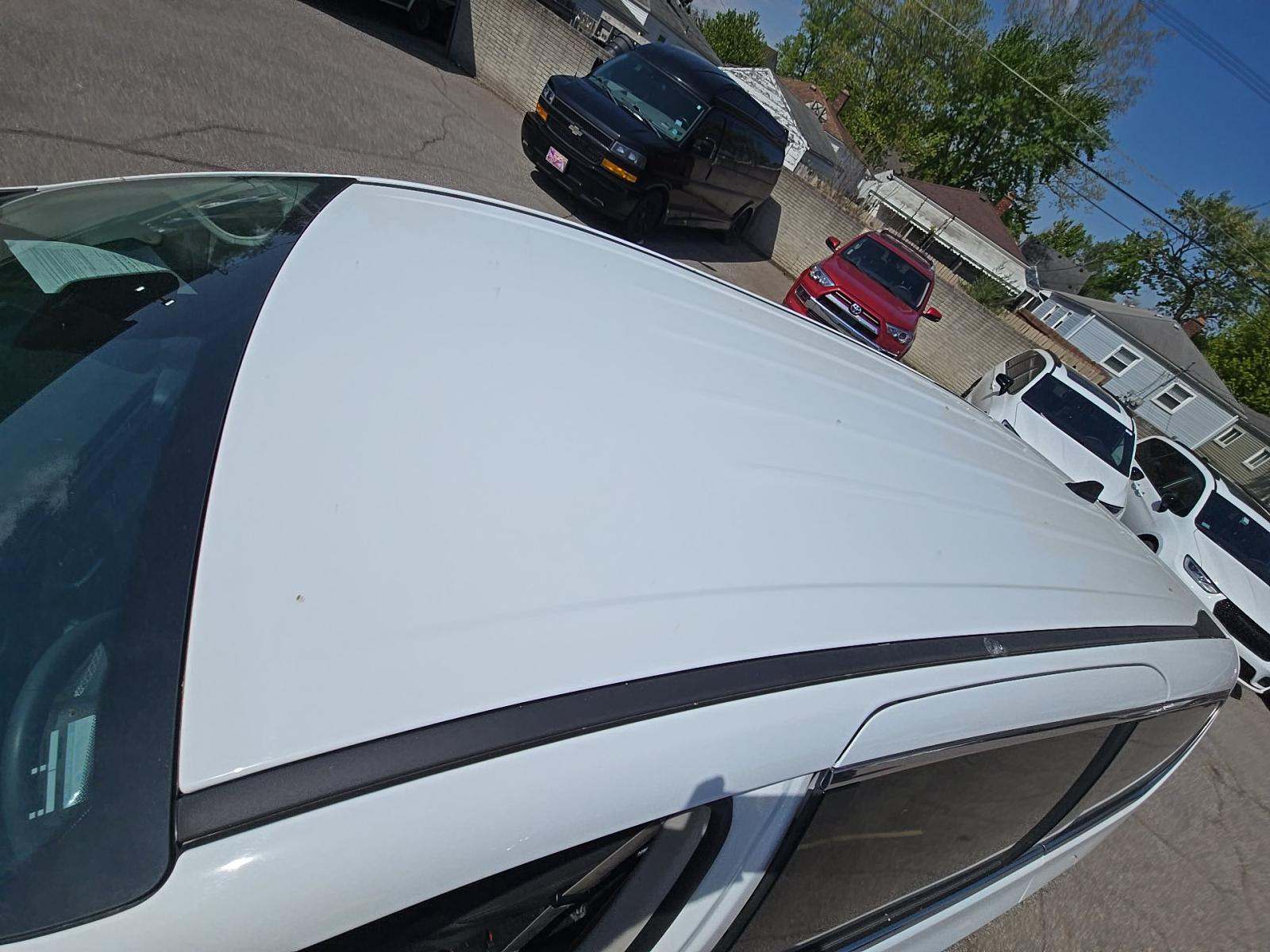 CHRYSLER VOYAGER - 8