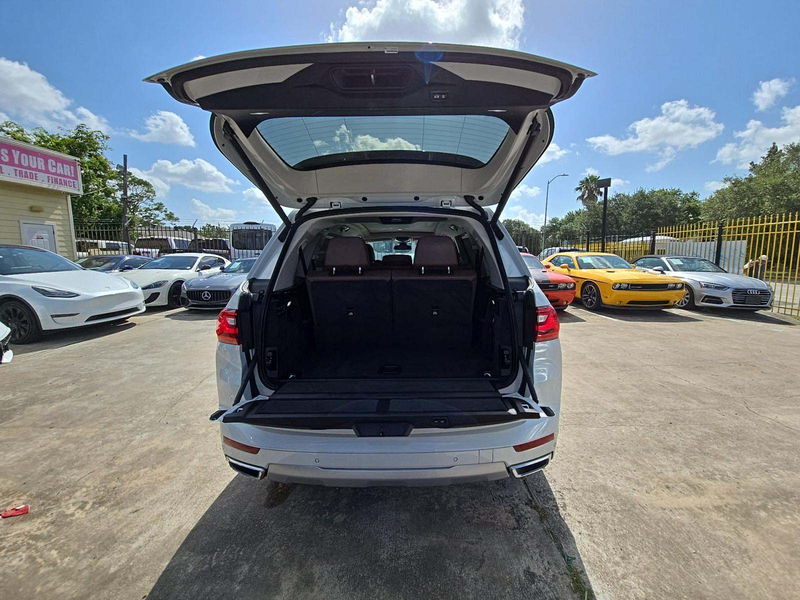 2020 BMW X7 xDrive40i AWD
