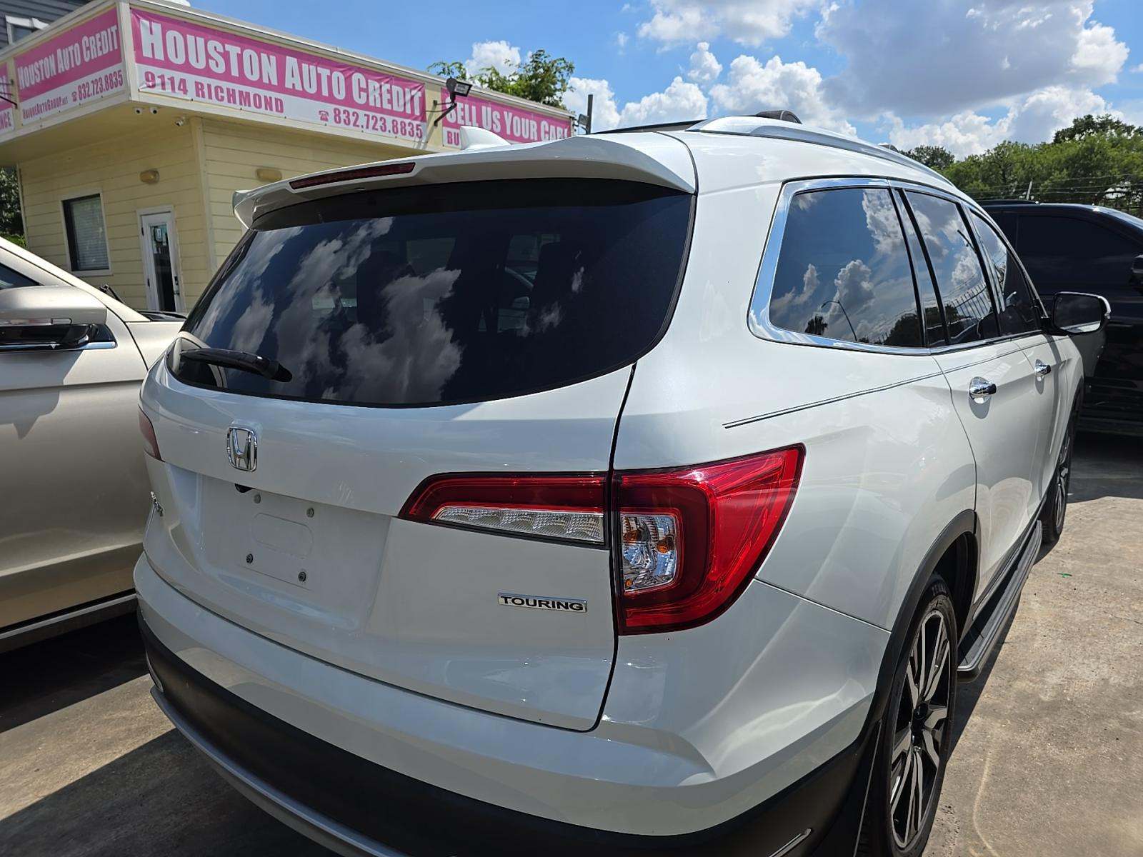 2019 Honda Pilot Touring FWD