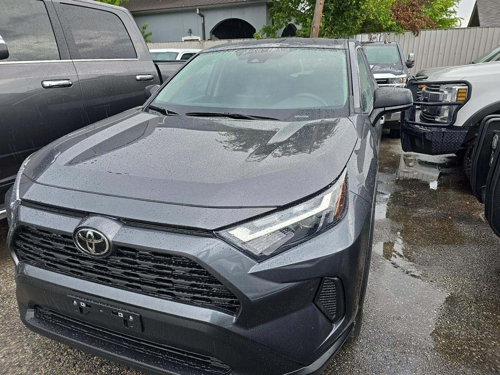 2023 Toyota RAV4 LE FWD
