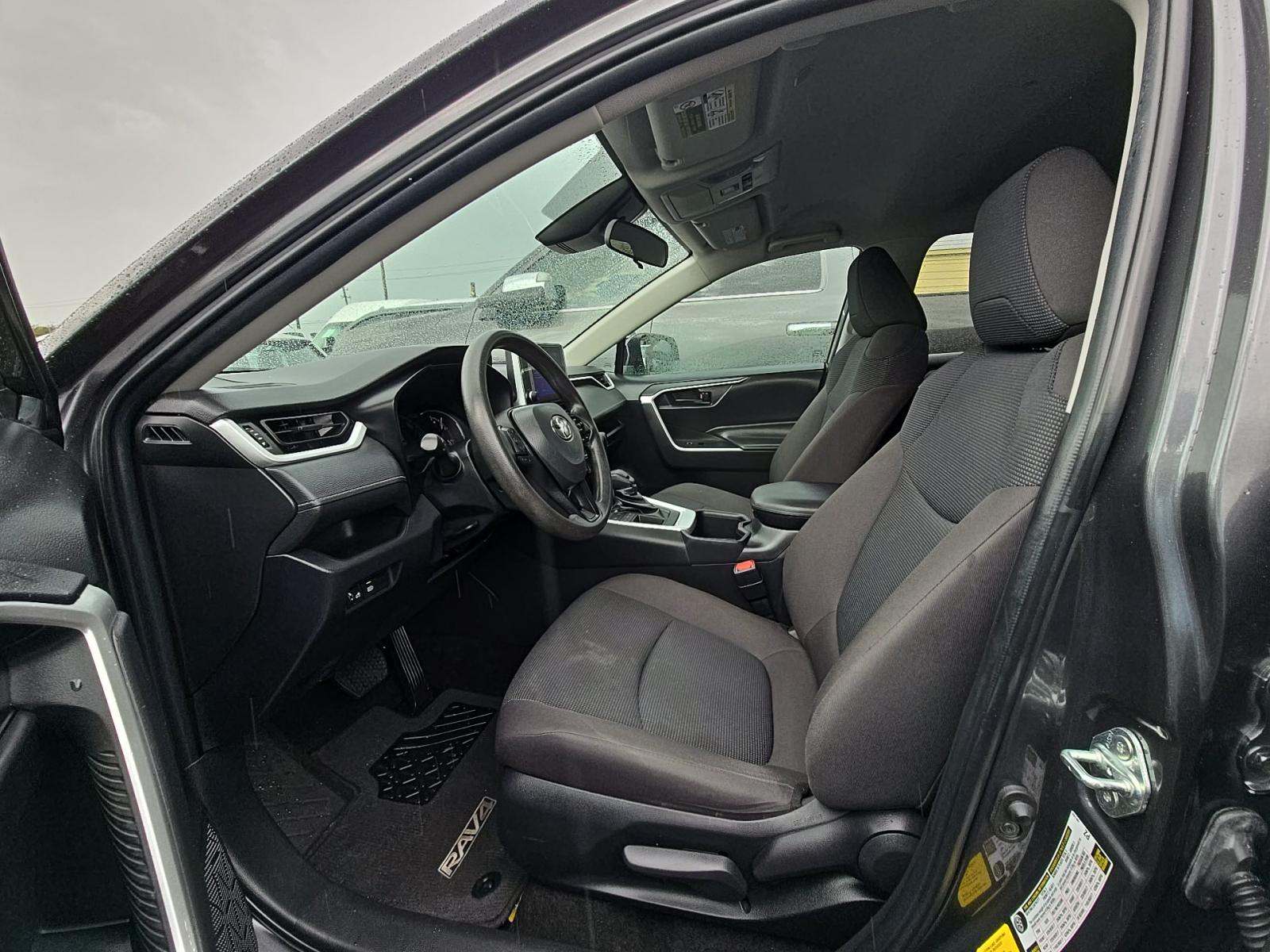 2023 Toyota RAV4 LE FWD