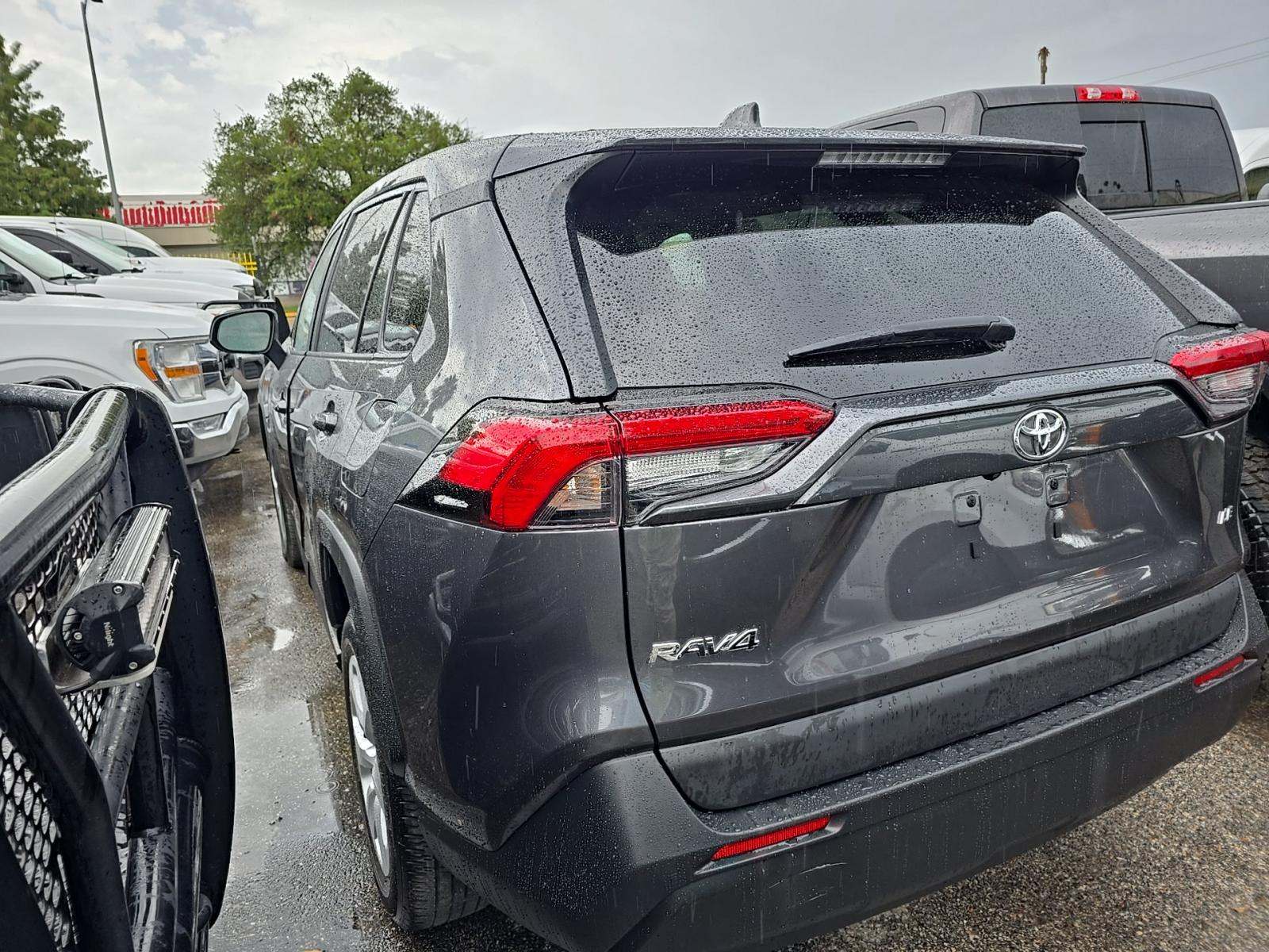 2023 Toyota RAV4 LE FWD