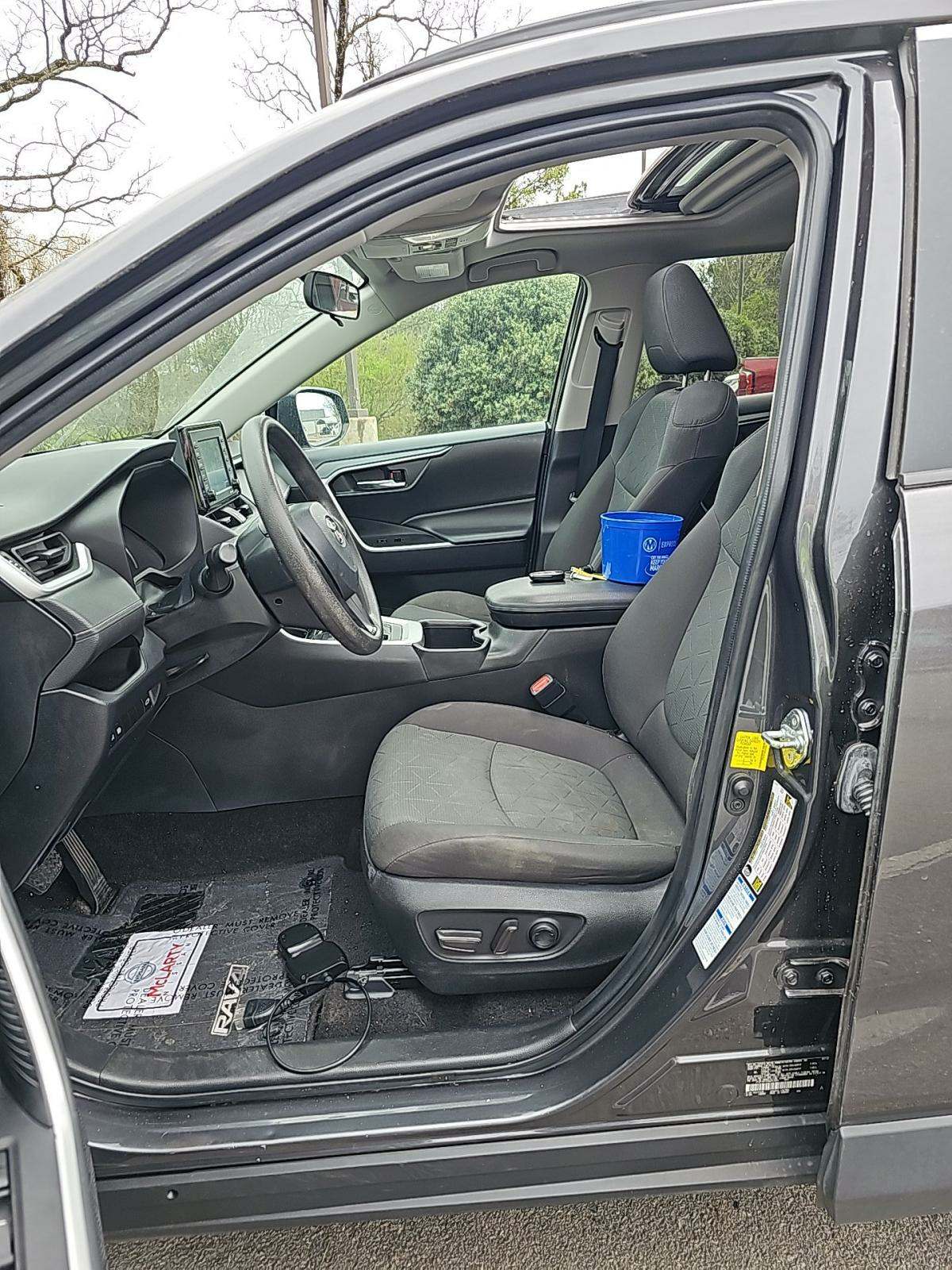 2022 Toyota RAV4 XLE AWD