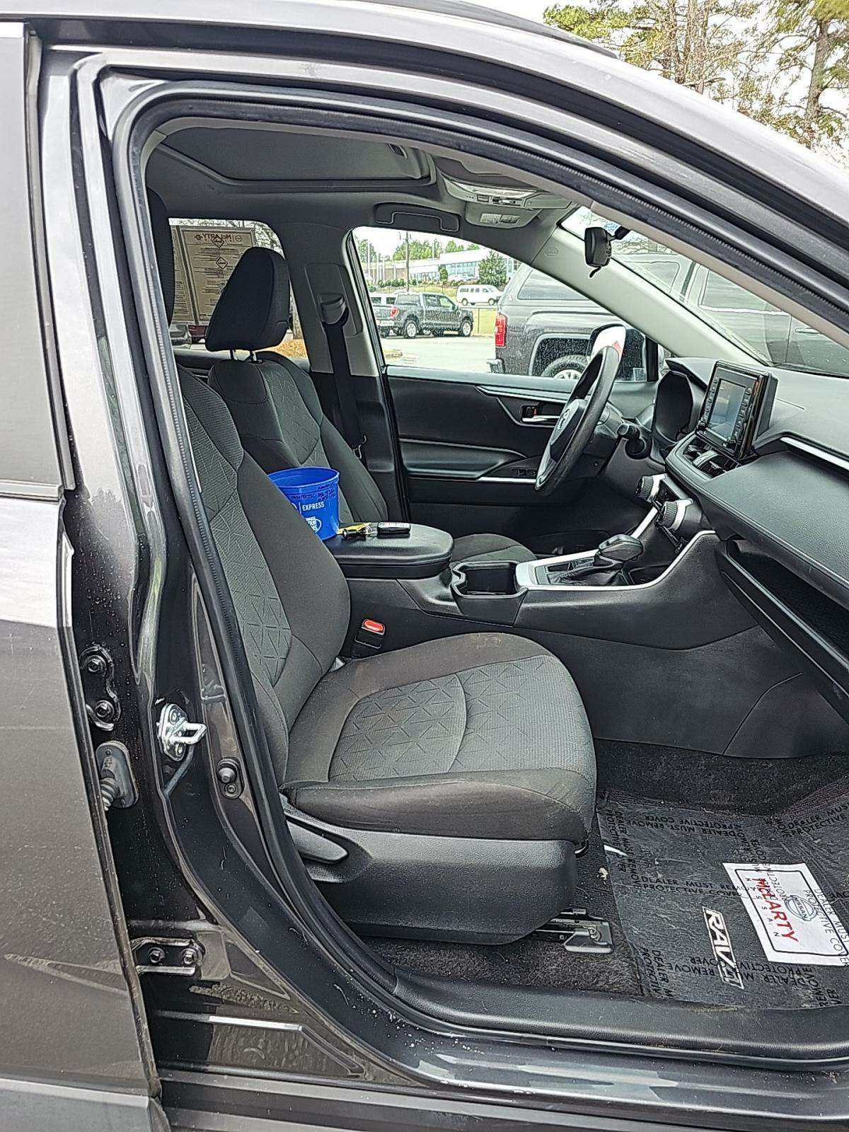 2022 Toyota RAV4 XLE AWD