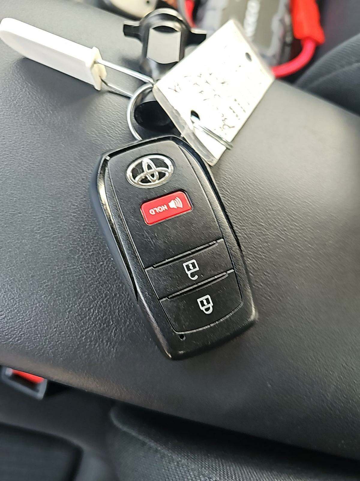 2023 Toyota Prius LE FWD