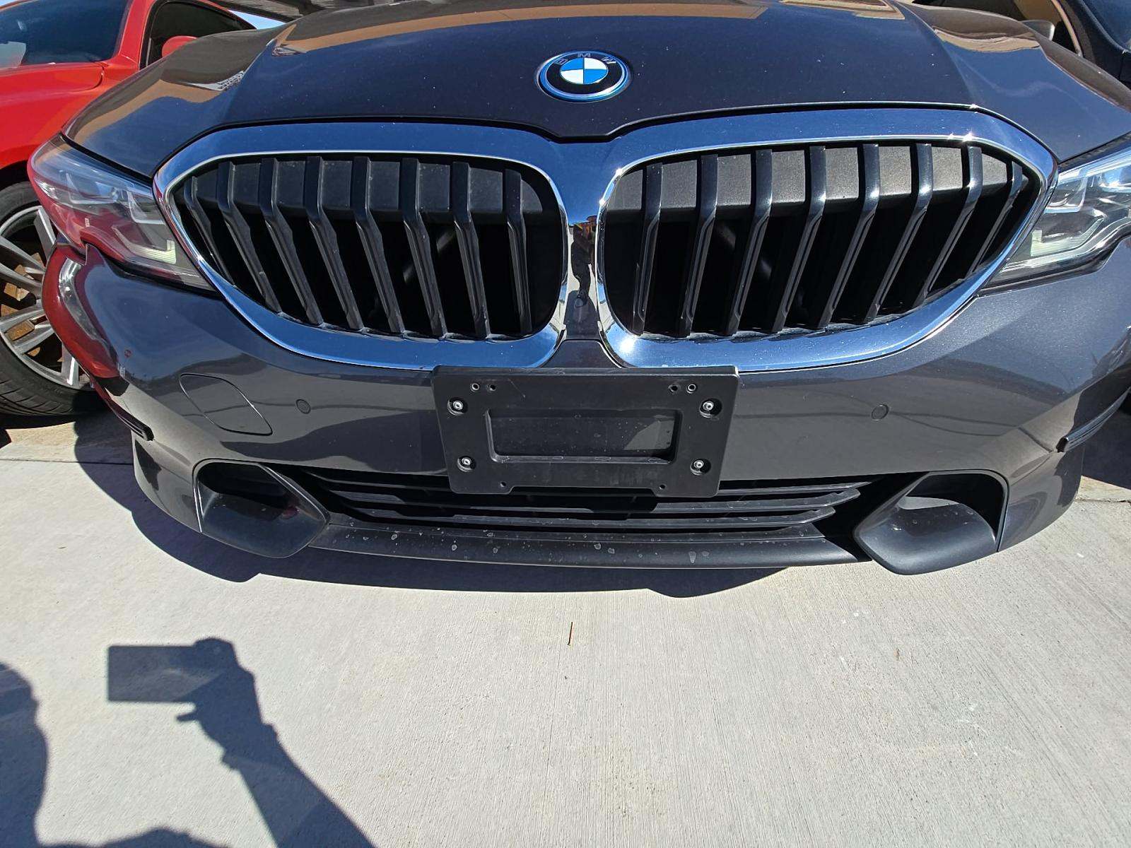 2022 BMW 3 Series 330e RWD