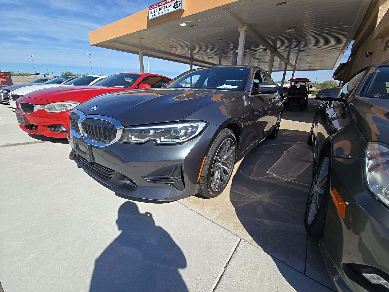 2022 BMW 3 Series 330e RWD