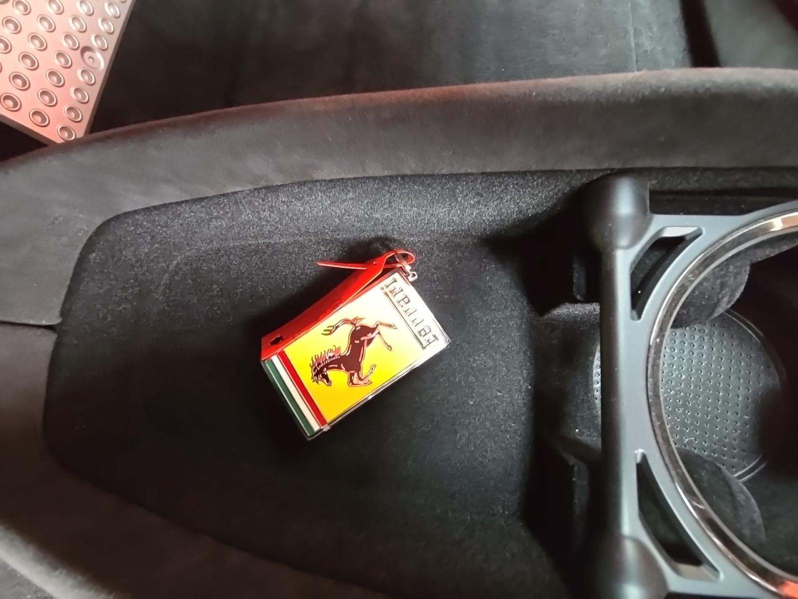 2022 Ferrari SF90 Spider Base AWD