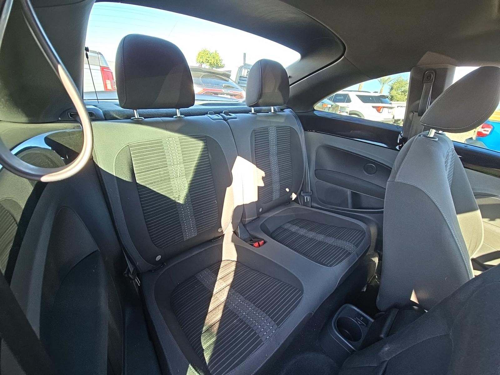 2014 Volkswagen Beetle 2.0T R-Line FWD