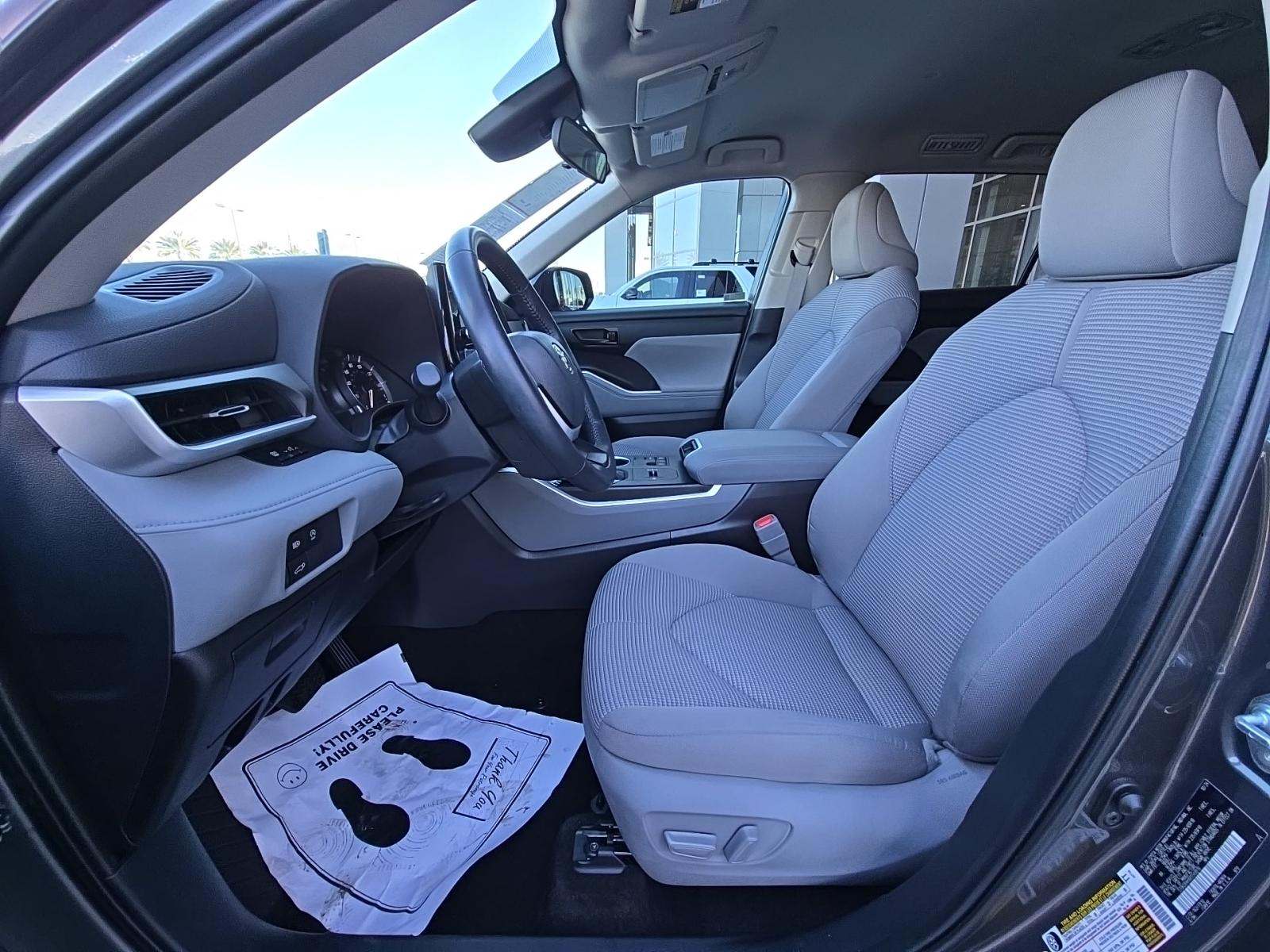 2024 Toyota Highlander LE FWD