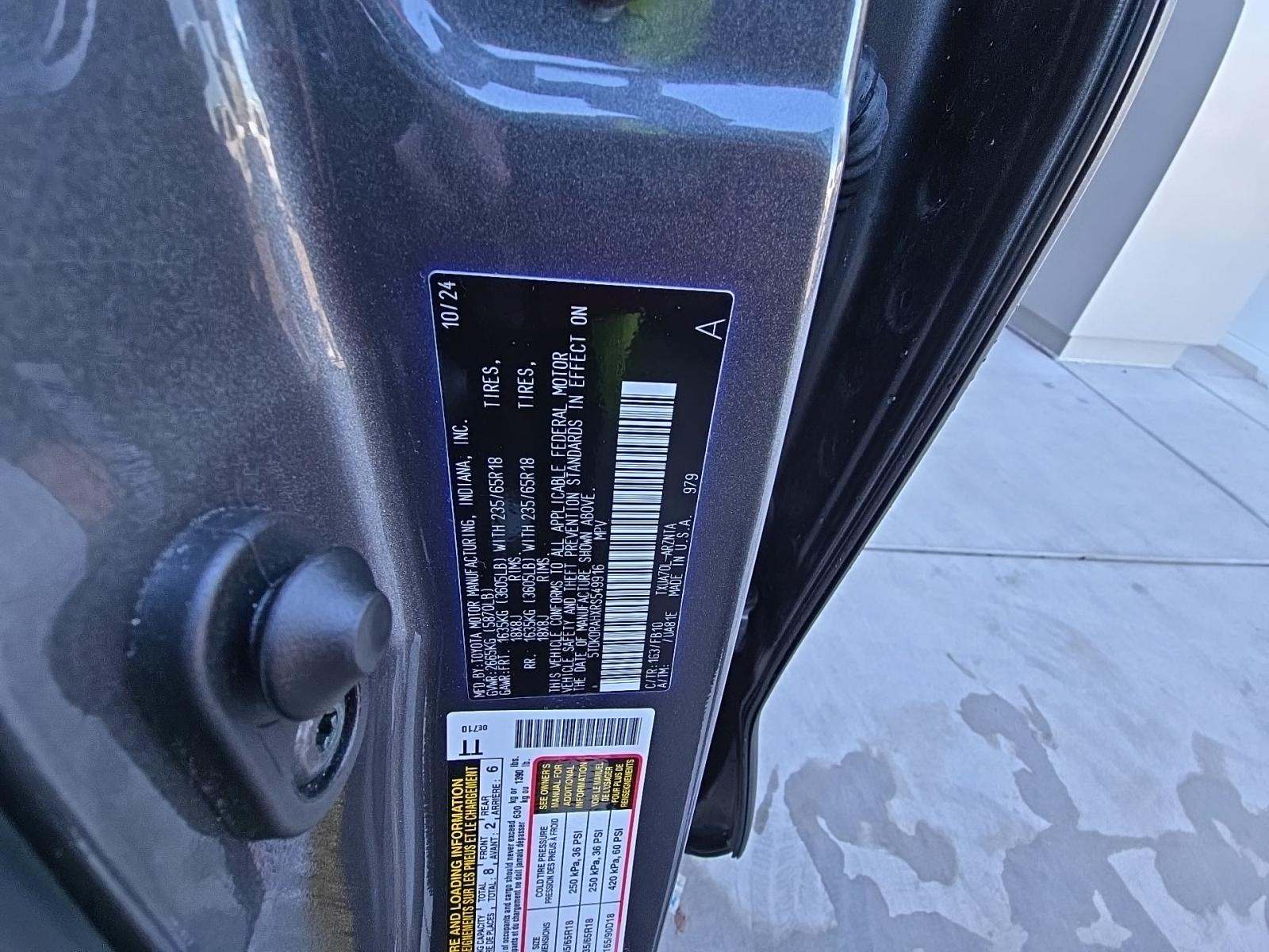 2024 Toyota Highlander LE FWD