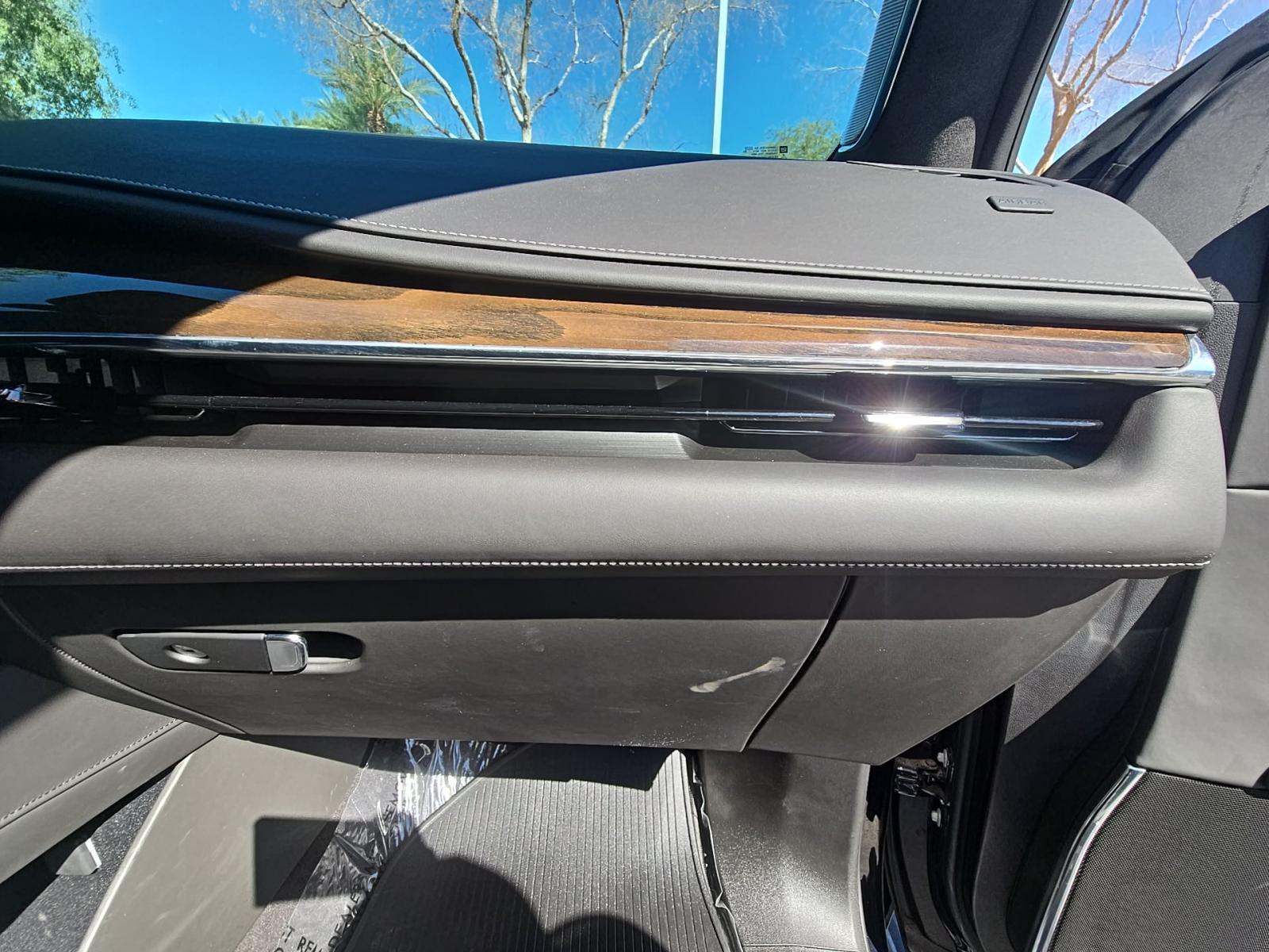 2024 Cadillac Escalade Premium Luxury Platinum AWD