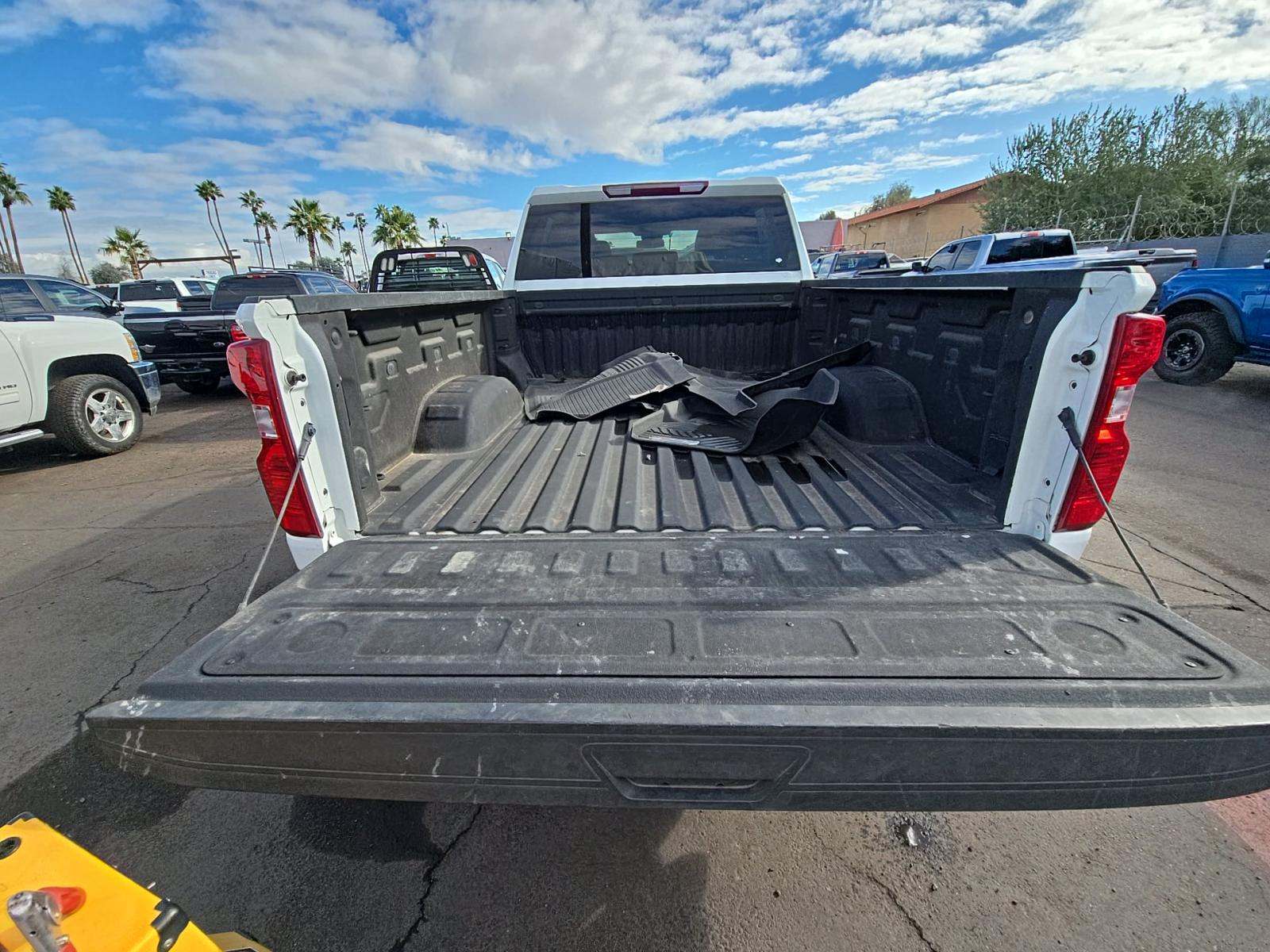 2024 Chevrolet Silverado 2500HD Custom AWD