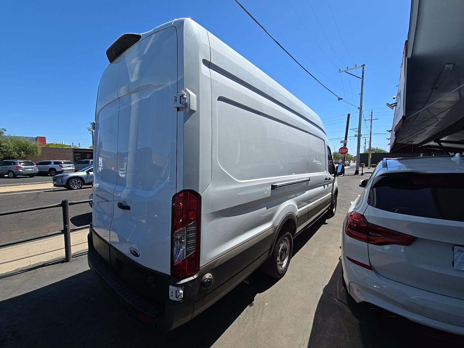 FORD TRANSIT 250 - 3