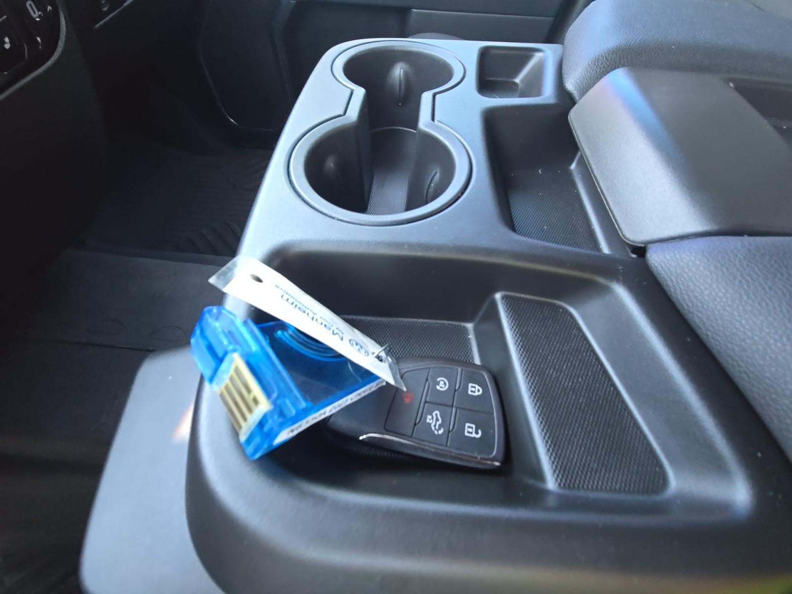 CHEVROLET SILVERADO - 8