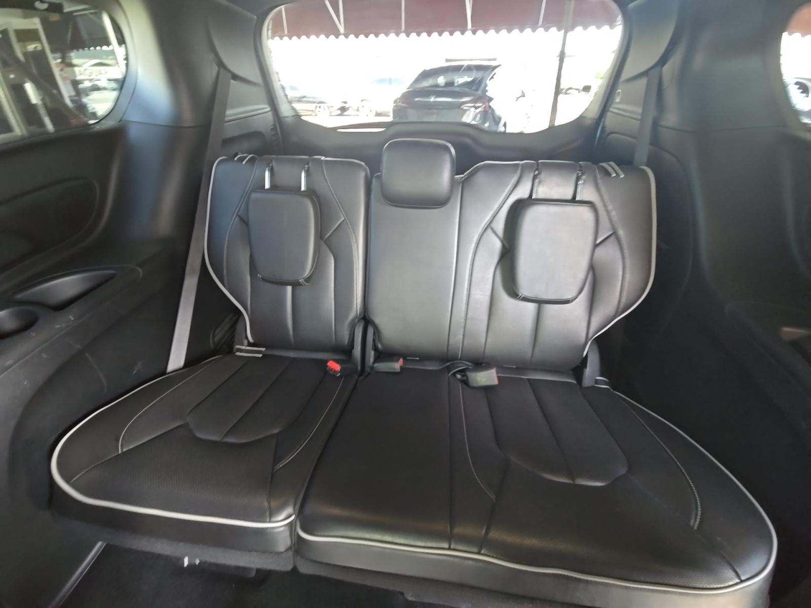 2025 Chrysler Pacifica Limited FWD
