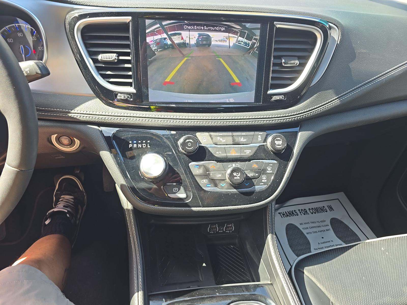 2025 Chrysler Pacifica Limited FWD