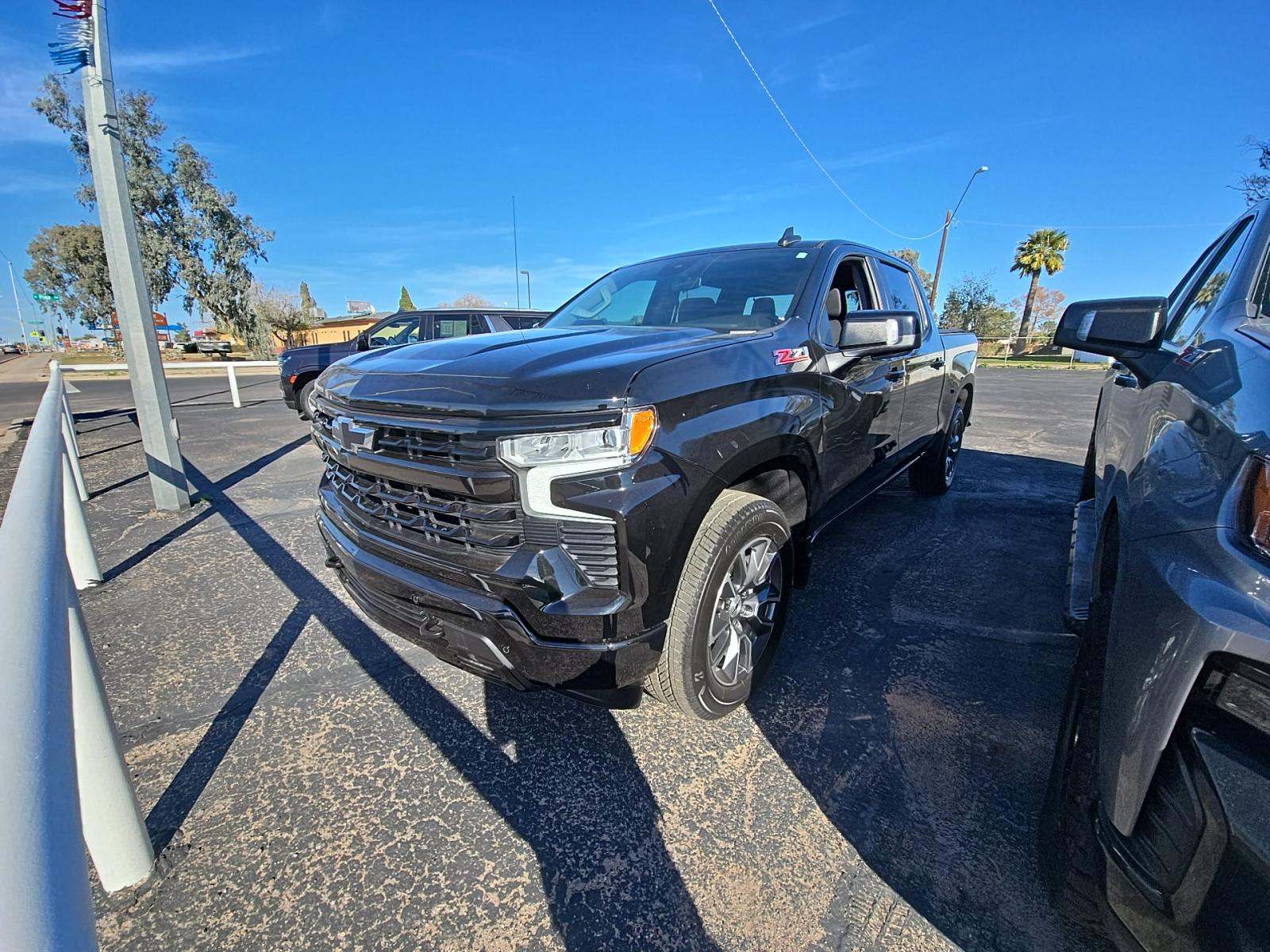 2024 Chevrolet Silverado 1500 RST AWD