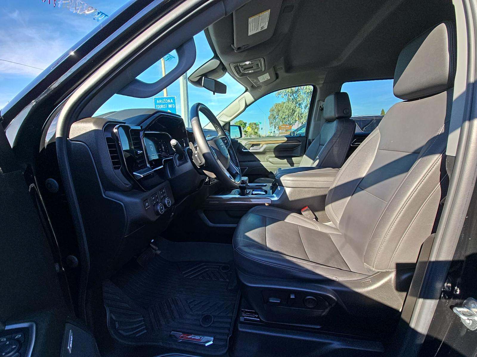 2024 Chevrolet Silverado 1500 RST AWD