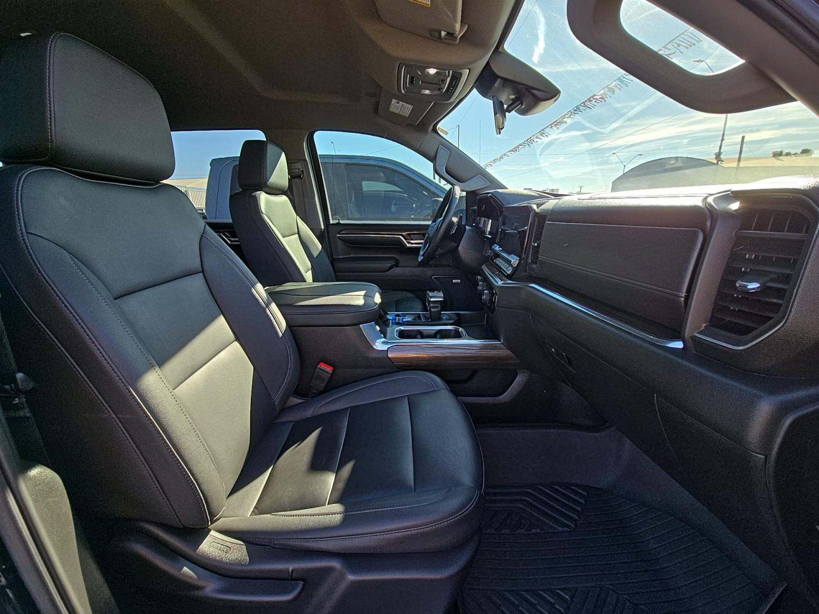 2024 Chevrolet Silverado 1500 RST AWD