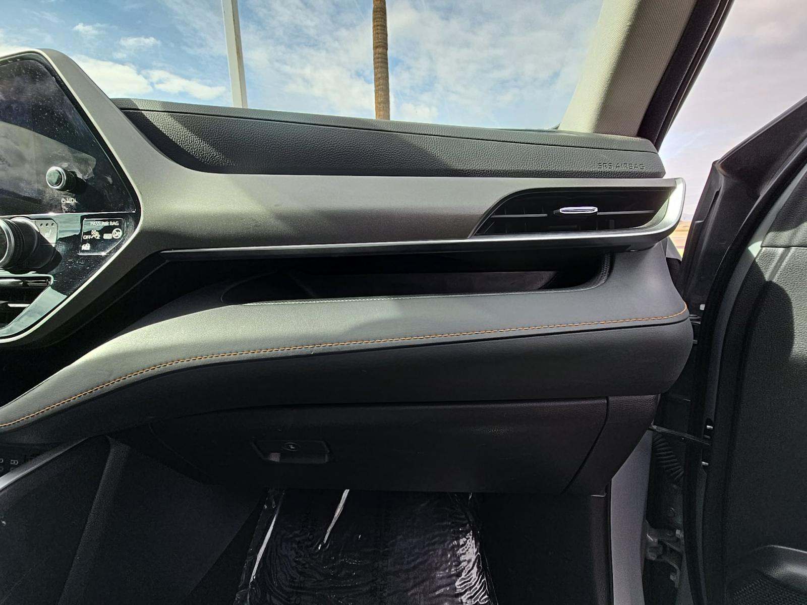 2023 Toyota Highlander Hybrid Bronze Edition FWD