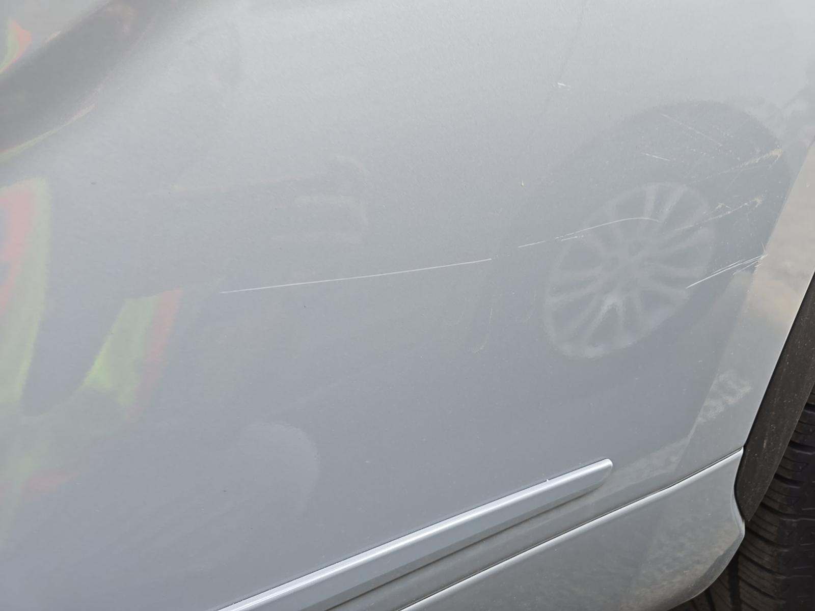 2023 Toyota Highlander Hybrid Bronze Edition FWD