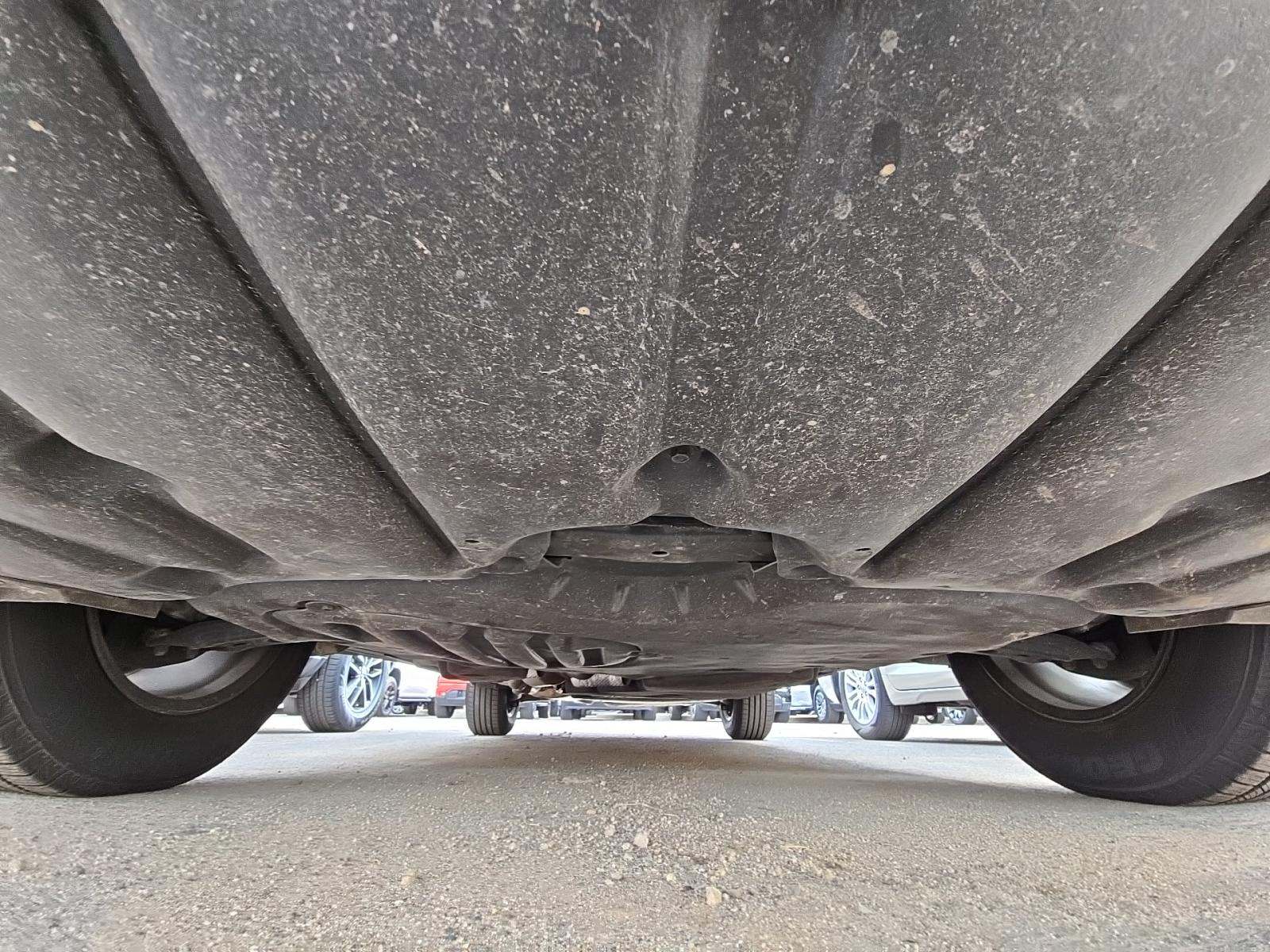 2023 Toyota Highlander Hybrid Bronze Edition FWD