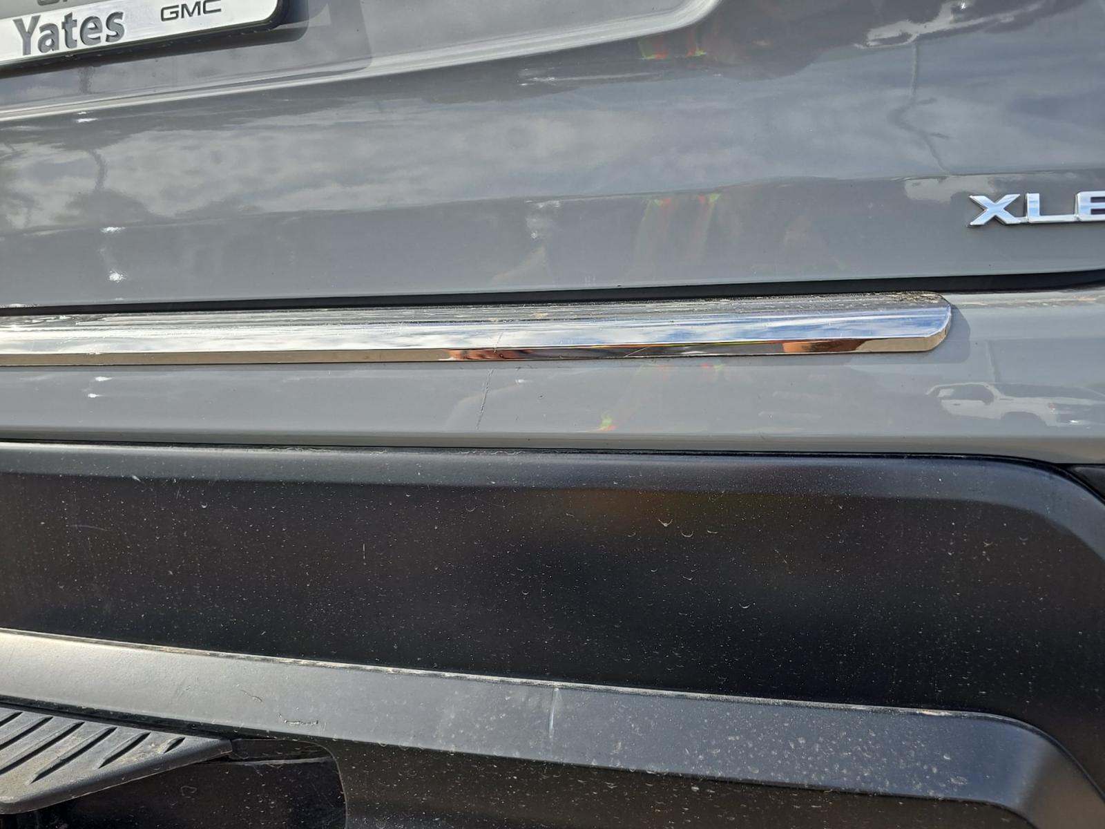 2023 Toyota Highlander Hybrid Bronze Edition FWD