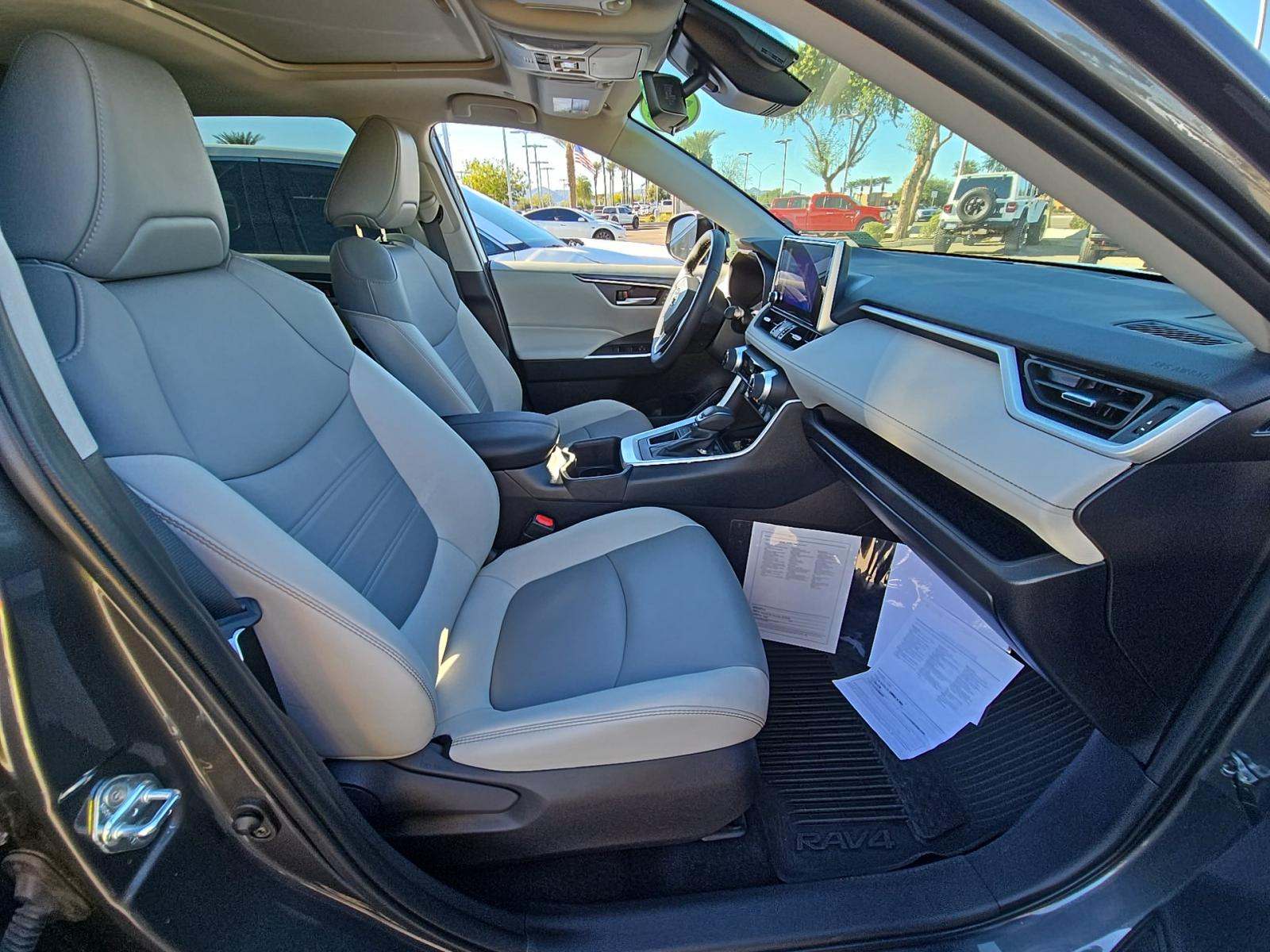 2025 Toyota RAV4 XLE Premium FWD