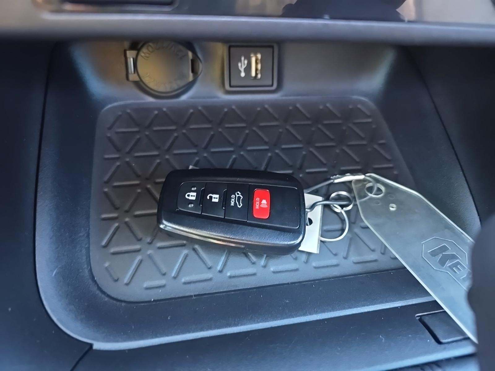 2025 Toyota RAV4 XLE Premium FWD