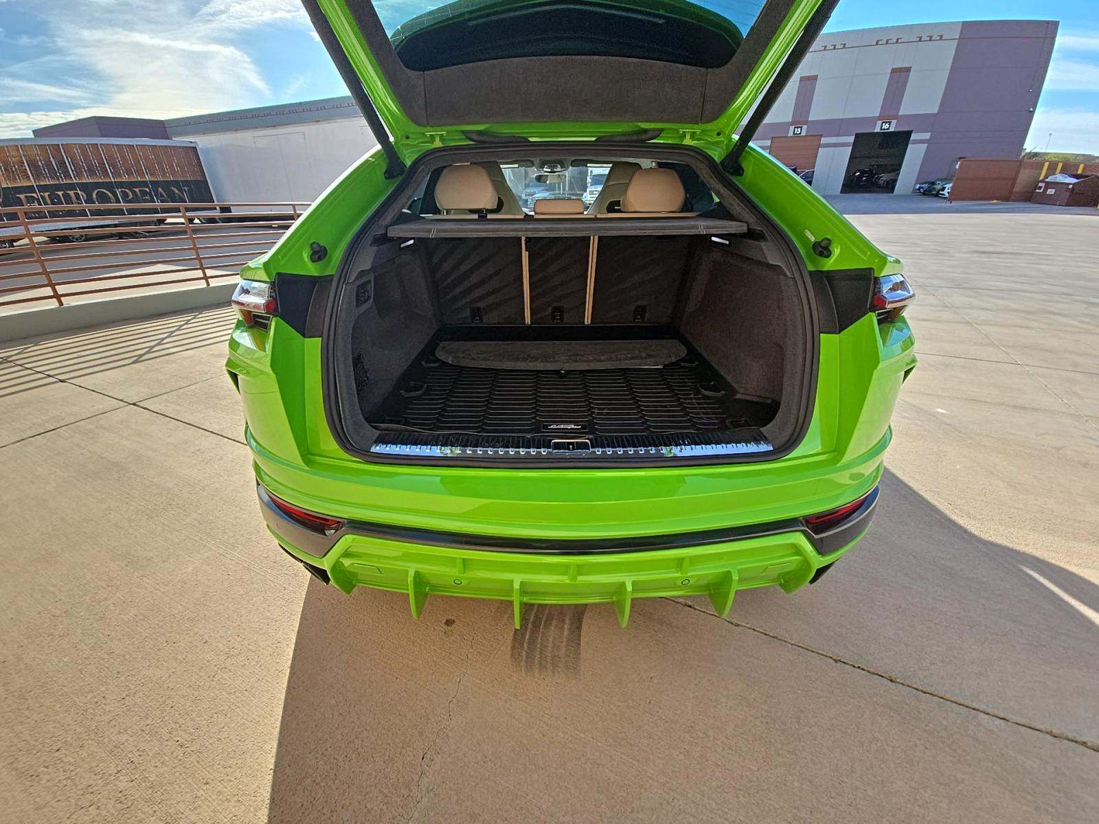 2022 Lamborghini Urus Base AWD