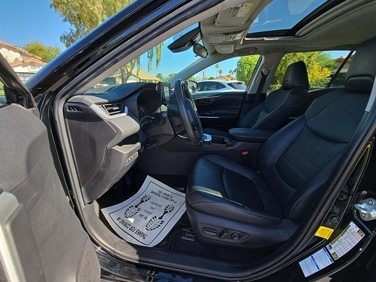 2022 Toyota RAV4 Hybrid XLE Premium AWD