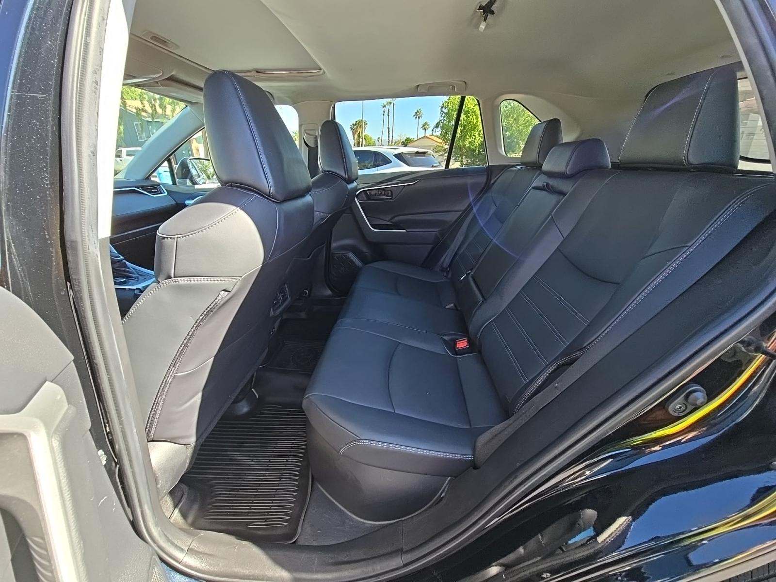 2022 Toyota RAV4 Hybrid XLE Premium AWD