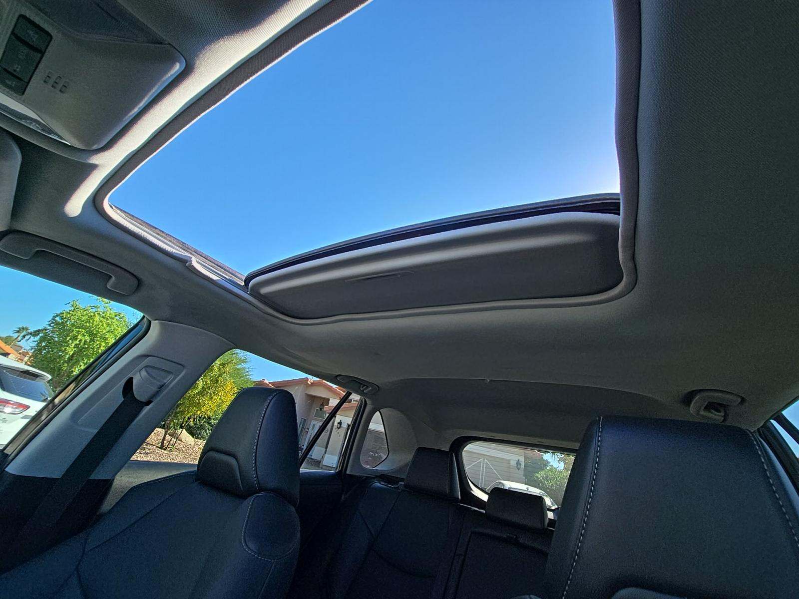 2022 Toyota RAV4 Hybrid XLE Premium AWD