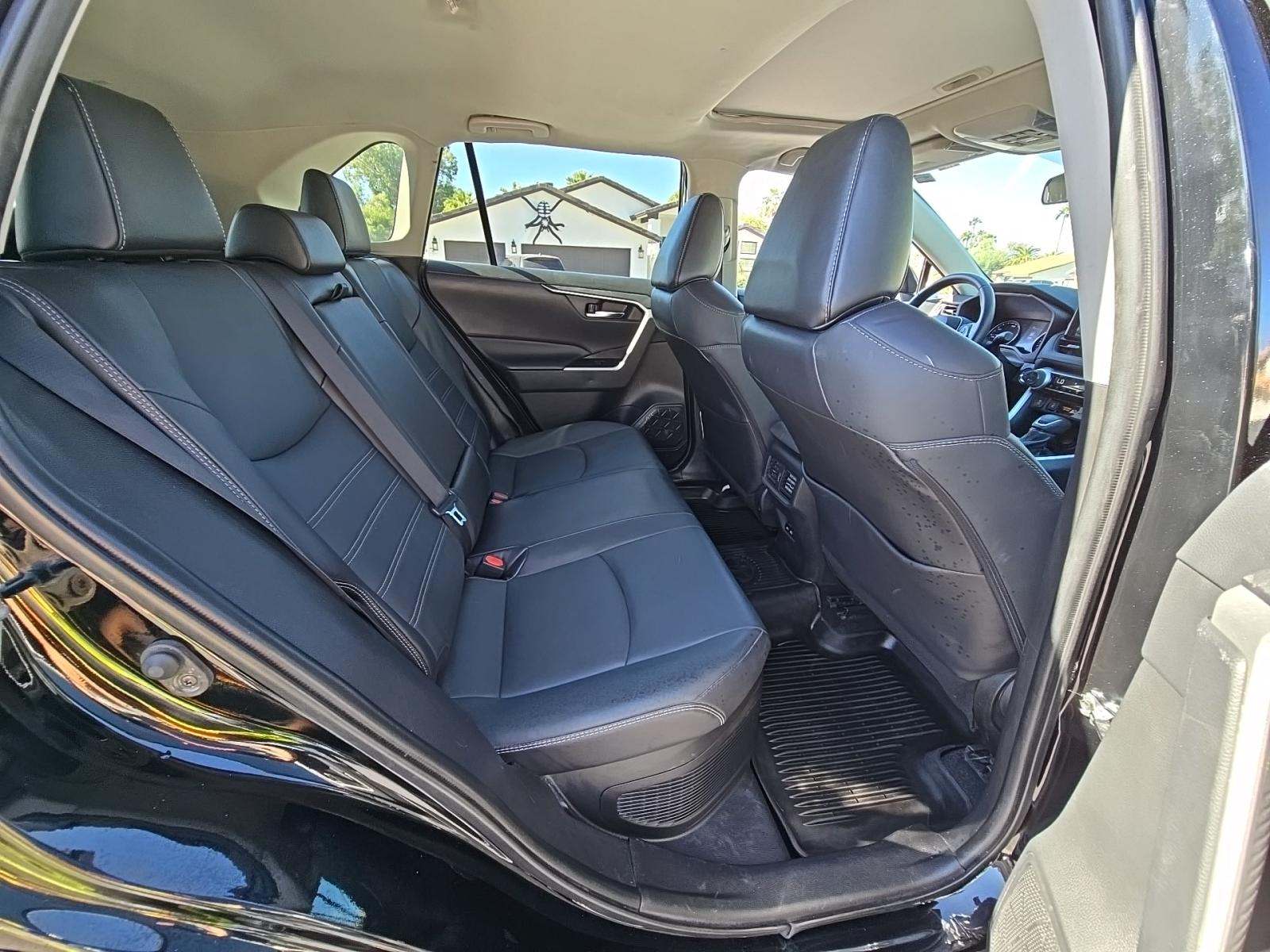 2022 Toyota RAV4 Hybrid XLE Premium AWD