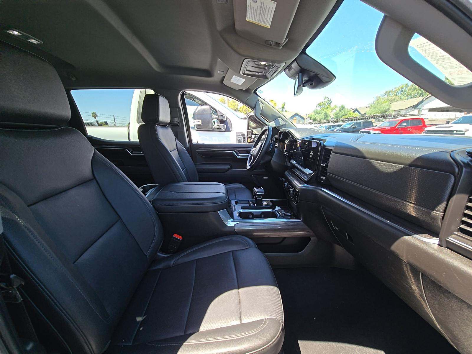 2024 Chevrolet Silverado 1500 LTZ AWD