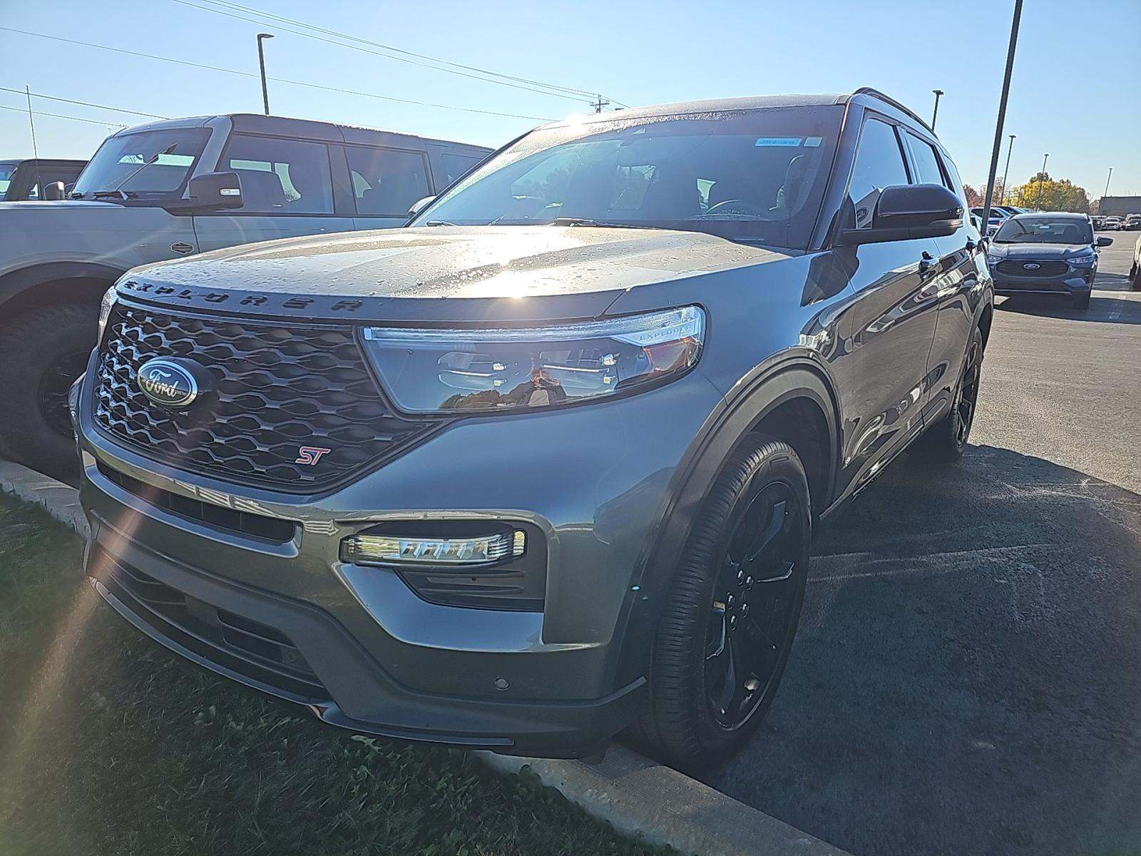 2024 Ford Explorer ST AWD