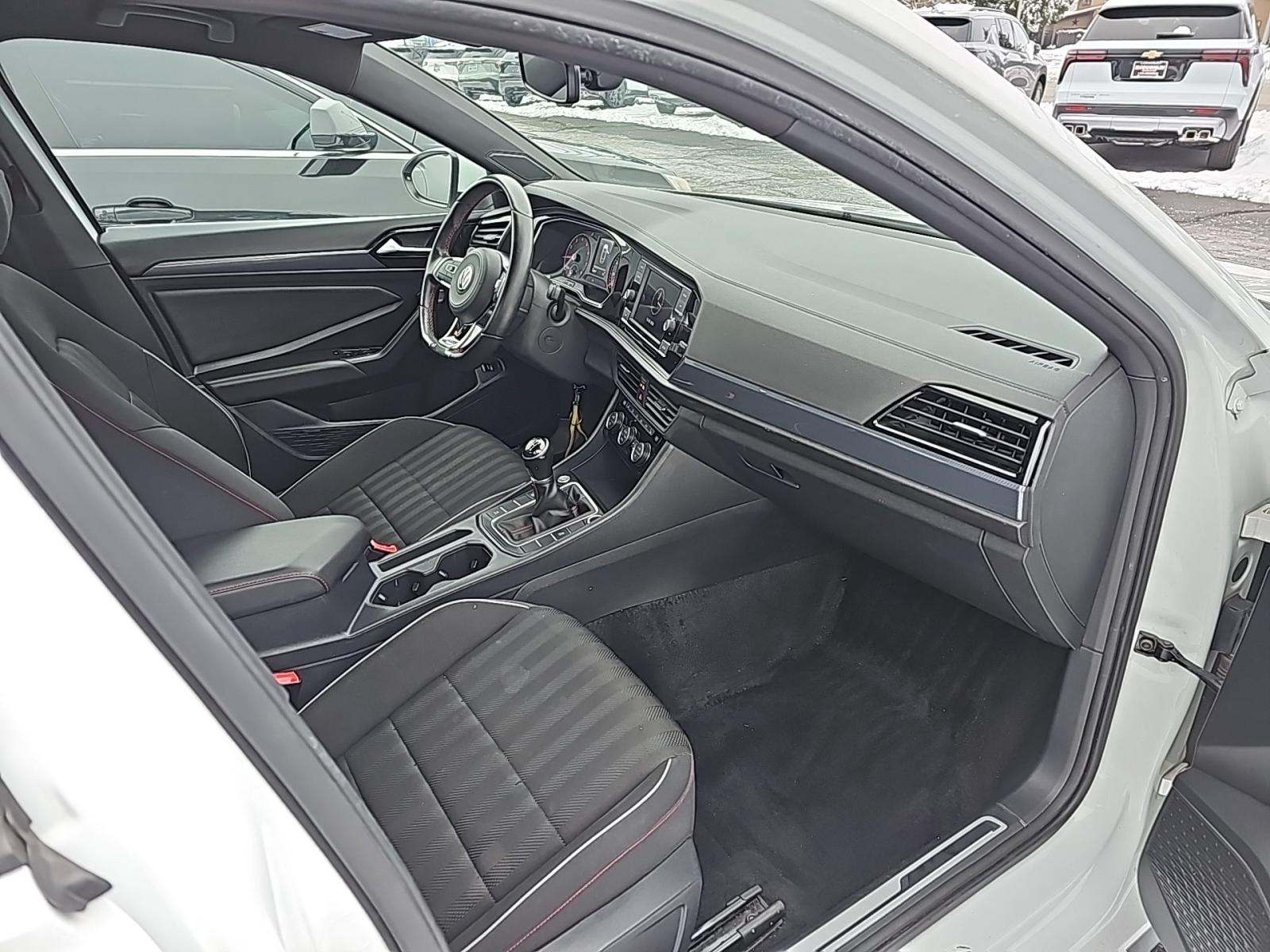 2019 Volkswagen Jetta 2.0T GLI S FWD