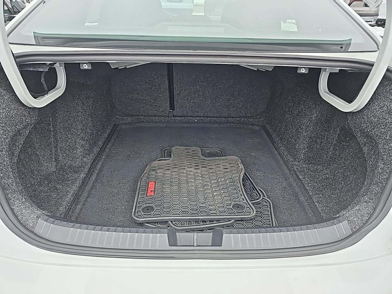 2019 Volkswagen Jetta 2.0T GLI S FWD