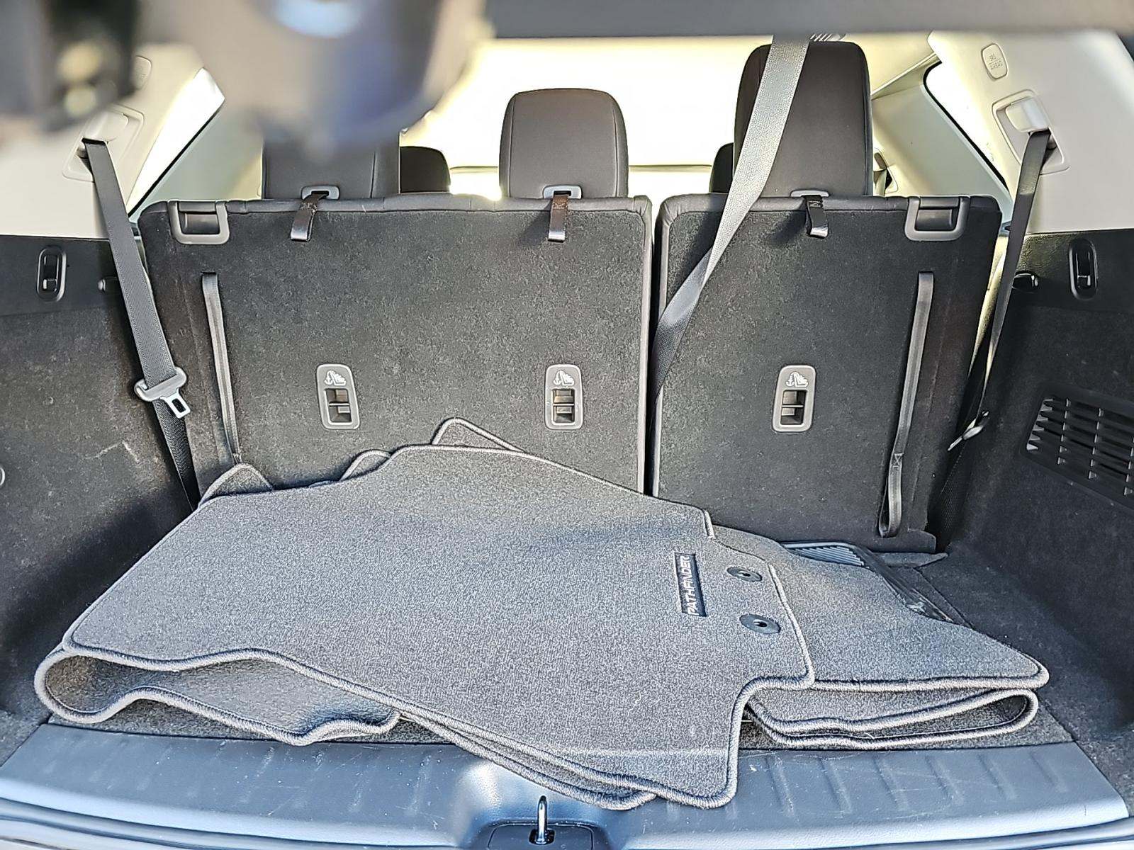 2022 Nissan Pathfinder SV AWD