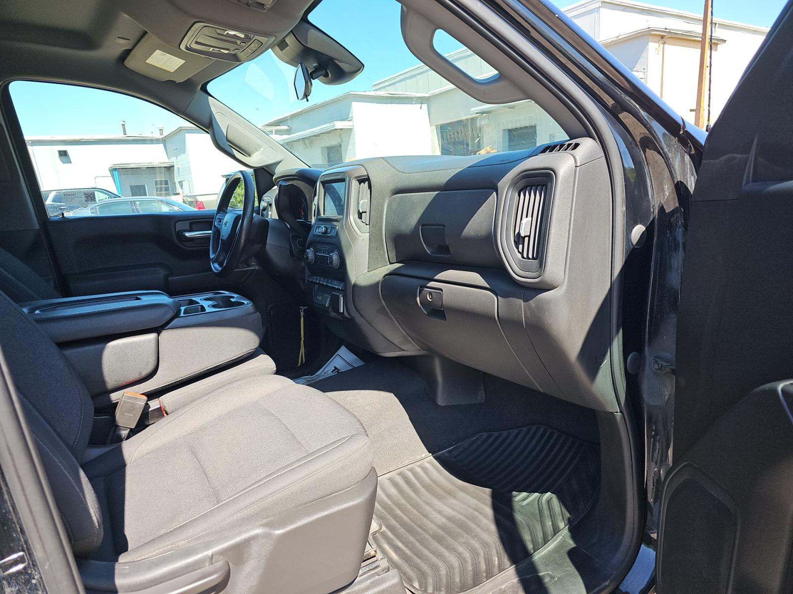 2022 Chevrolet Silverado 1500 Custom Trail Boss AWD