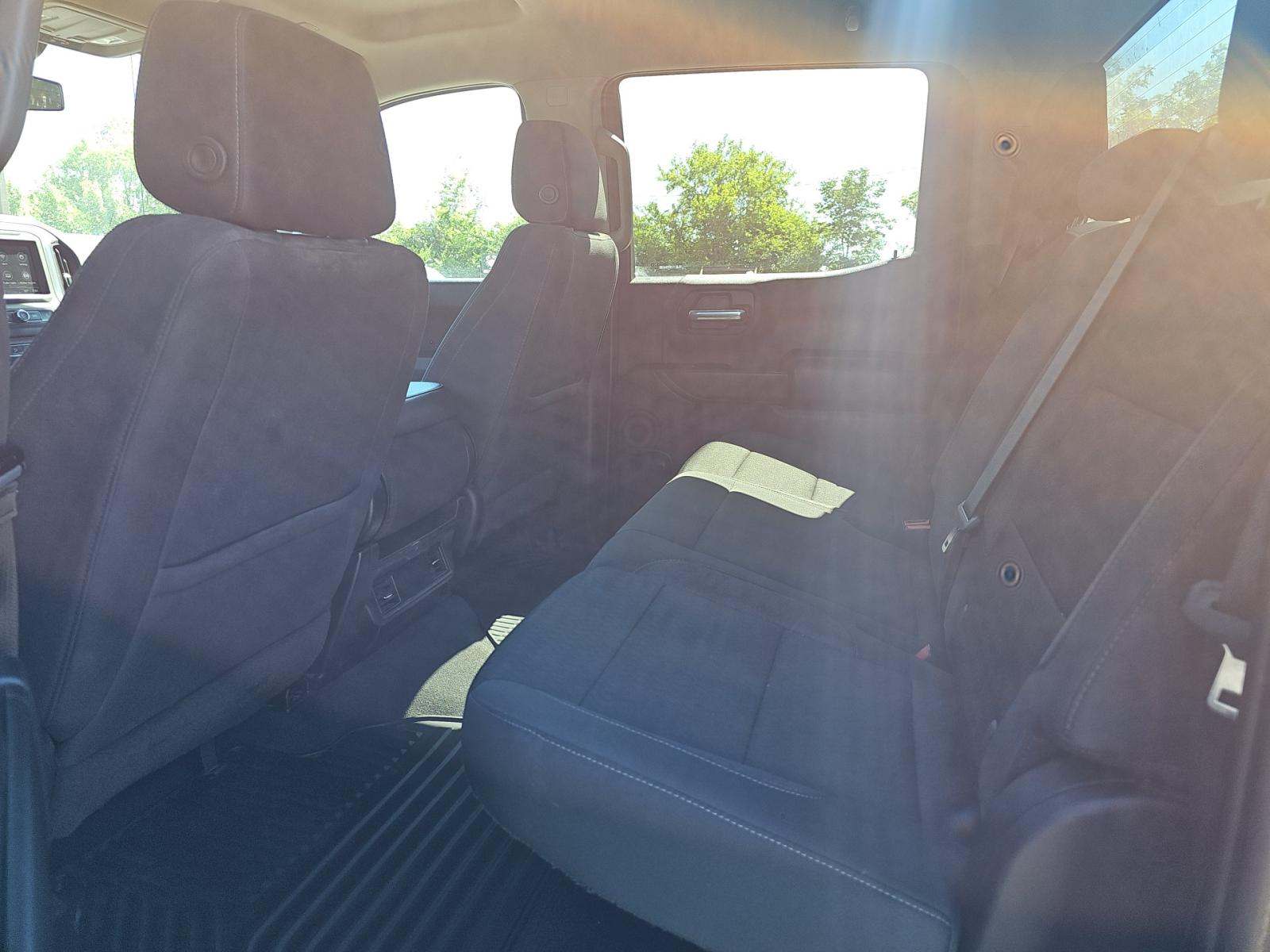 2022 Chevrolet Silverado 1500 Custom Trail Boss AWD