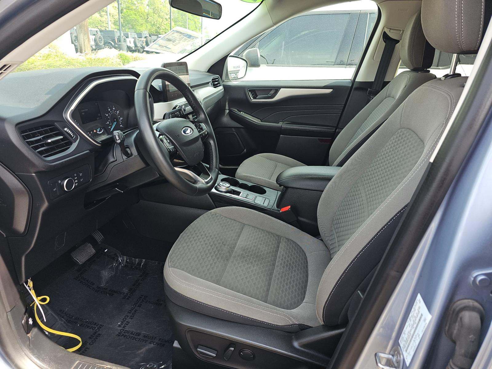 FORD ESCAPE - 6