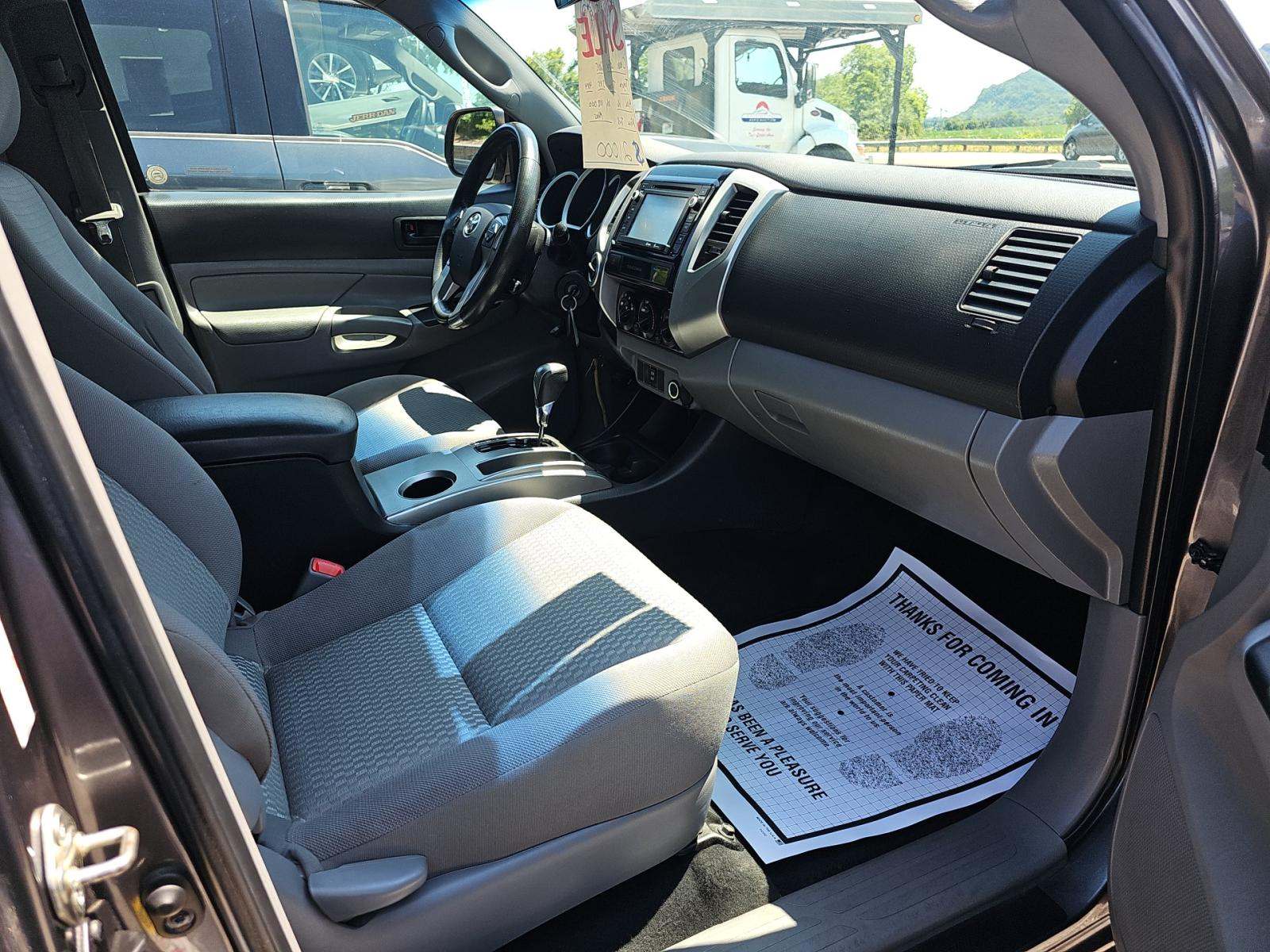 2015 Toyota Tacoma Base AWD
