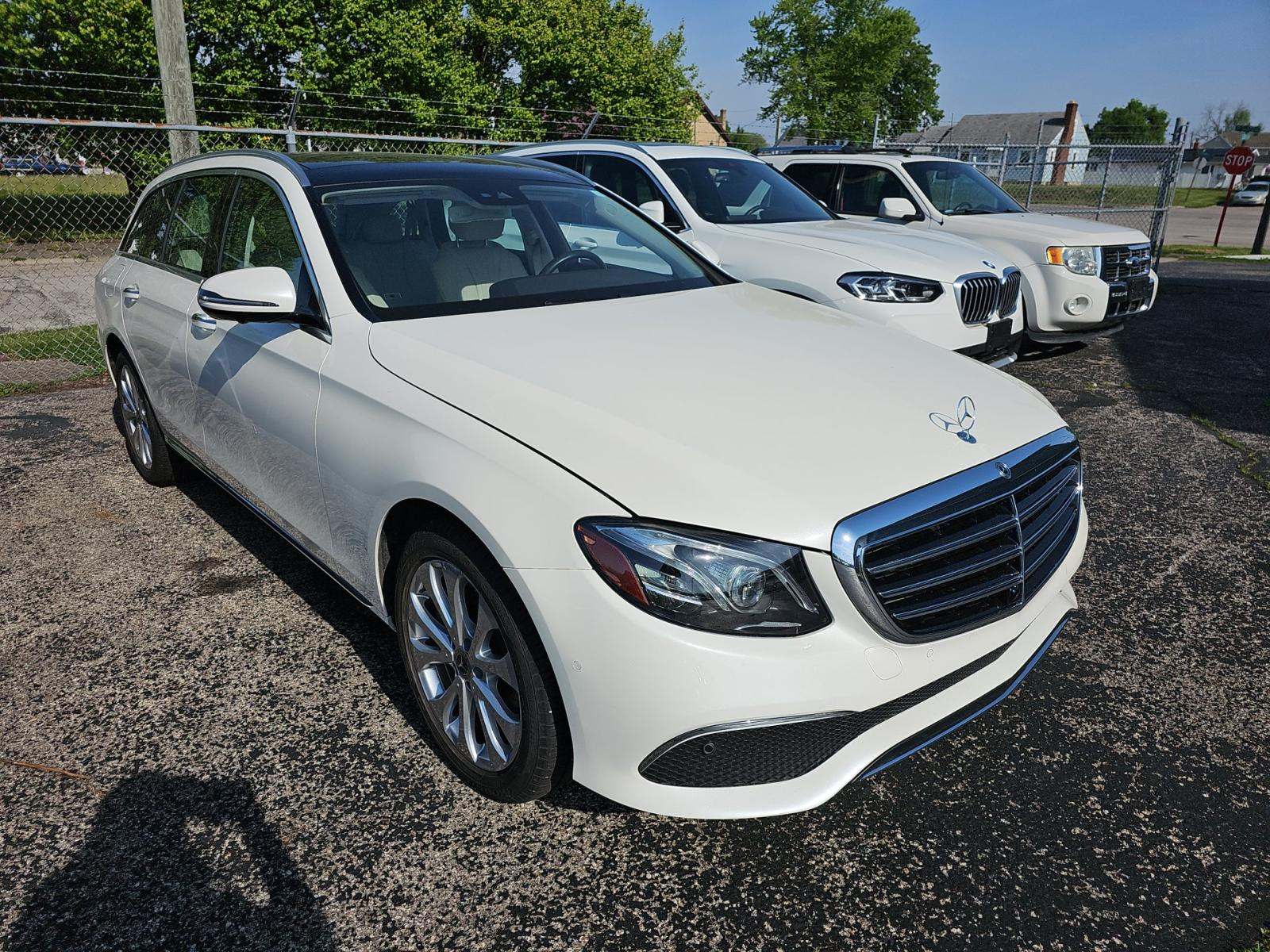 MERCEDES-BENZ E-CLASS - 4