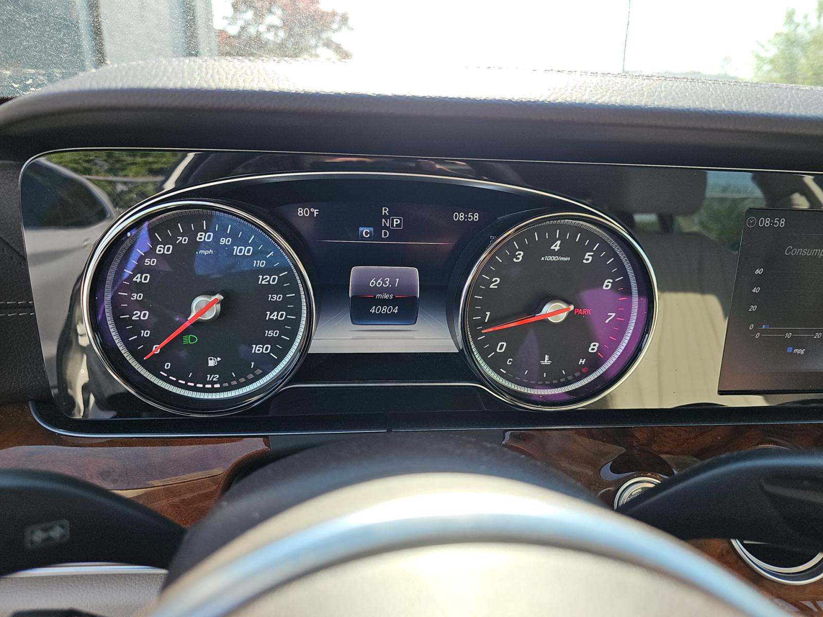 MERCEDES-BENZ E-CLASS - 9