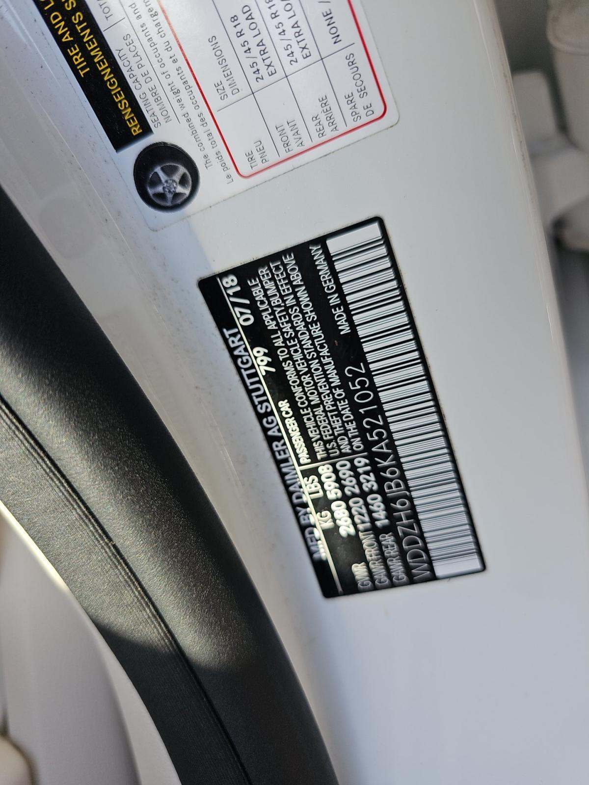 MERCEDES-BENZ E-CLASS - 5