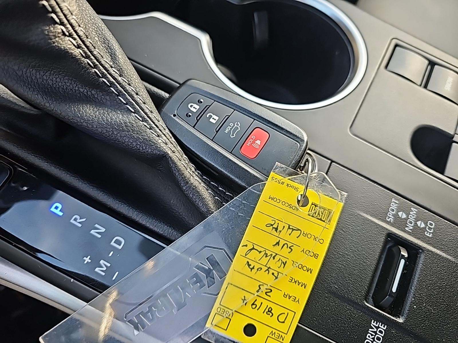 2023 Toyota Highlander XLE FWD