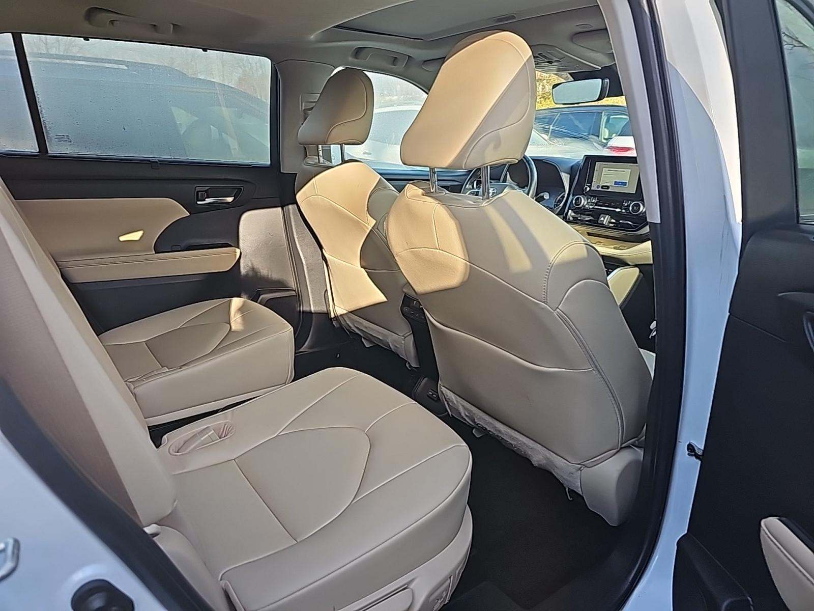 2023 Toyota Highlander XLE FWD