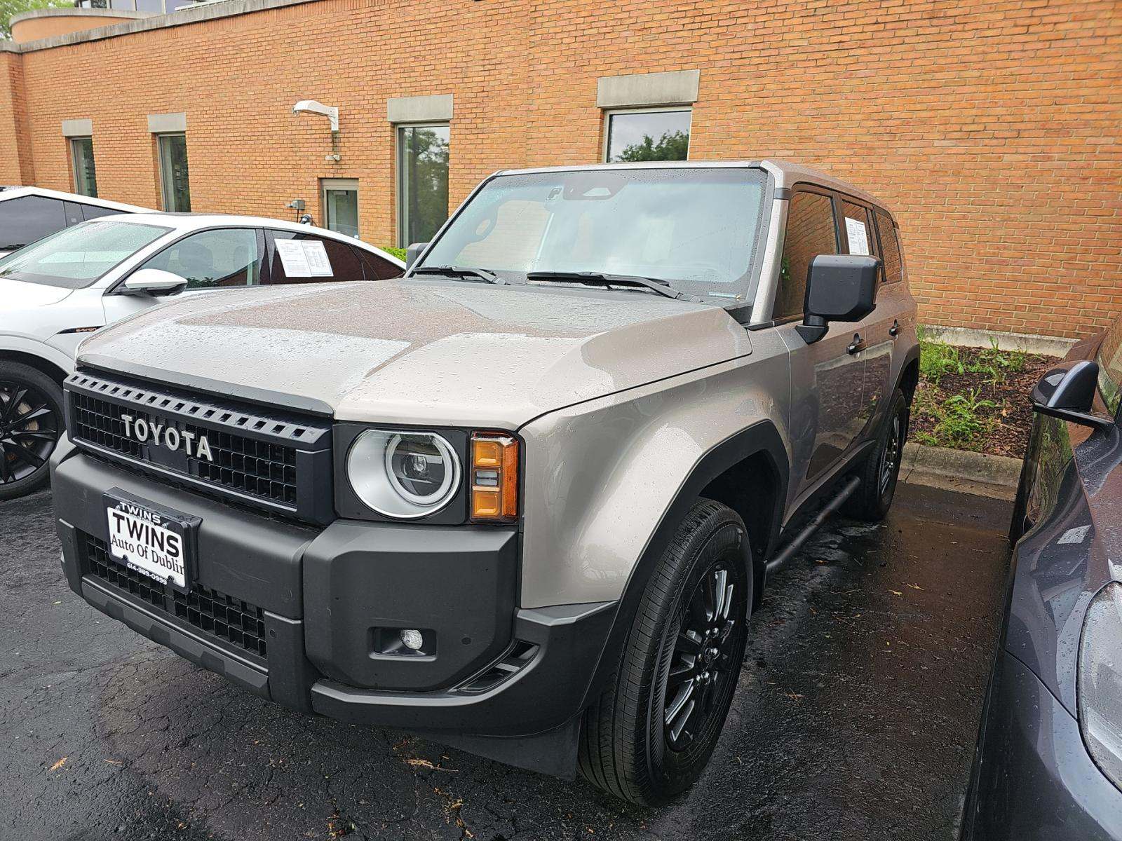 TOYOTA LAND CRUISER - 1